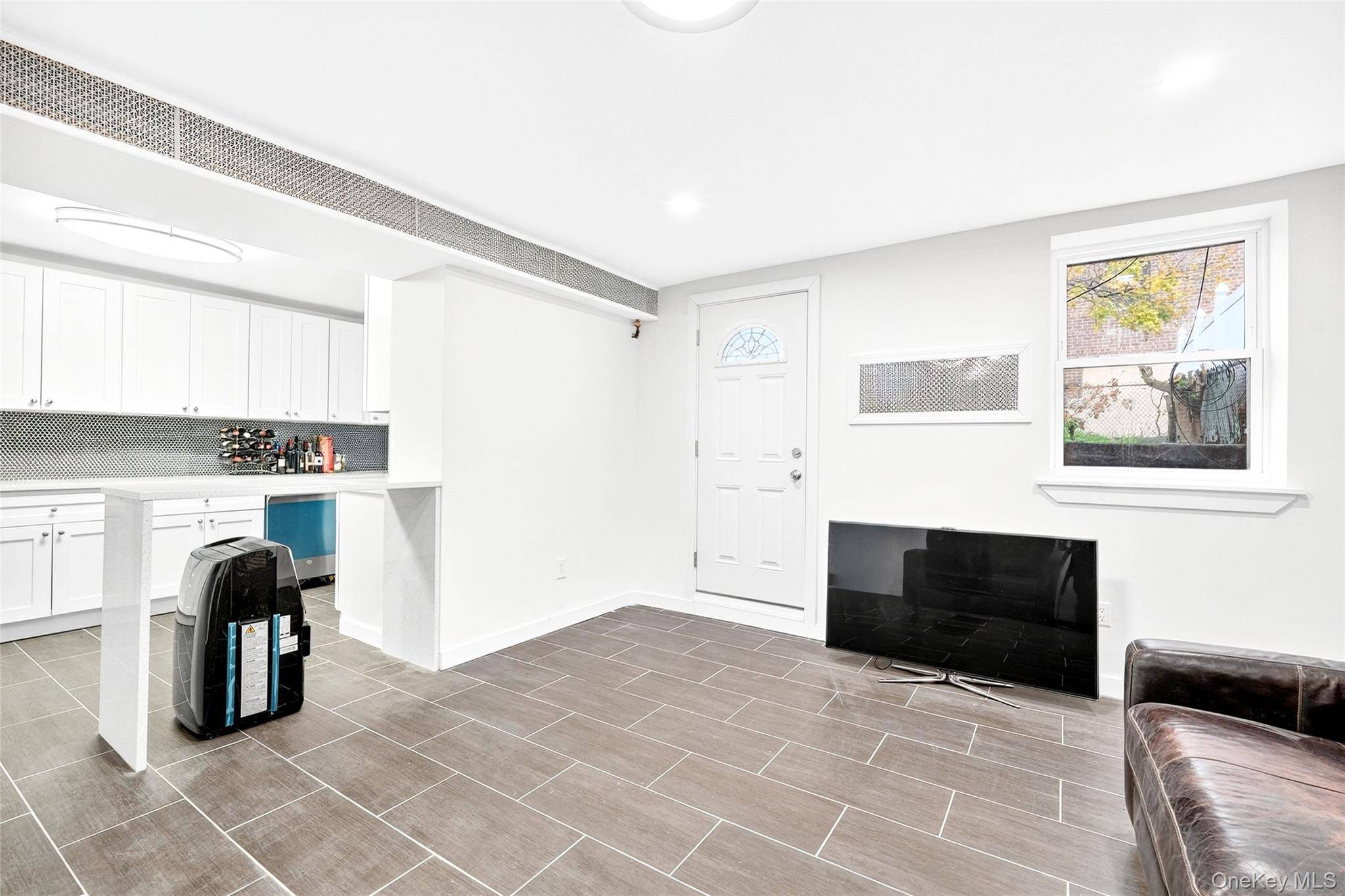 Bronx, NY 10461,1458 Rowland ST