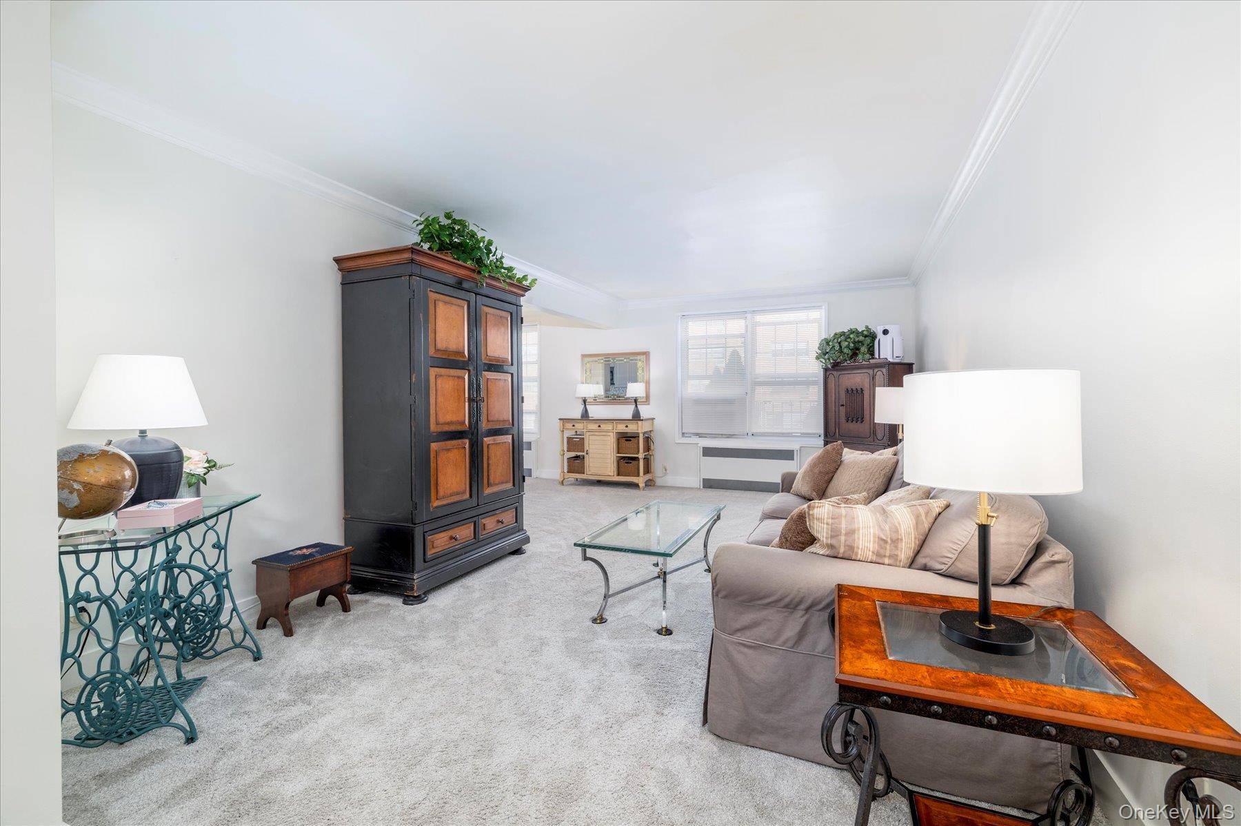 Freeport, NY 11520,194 Smith ST #1K