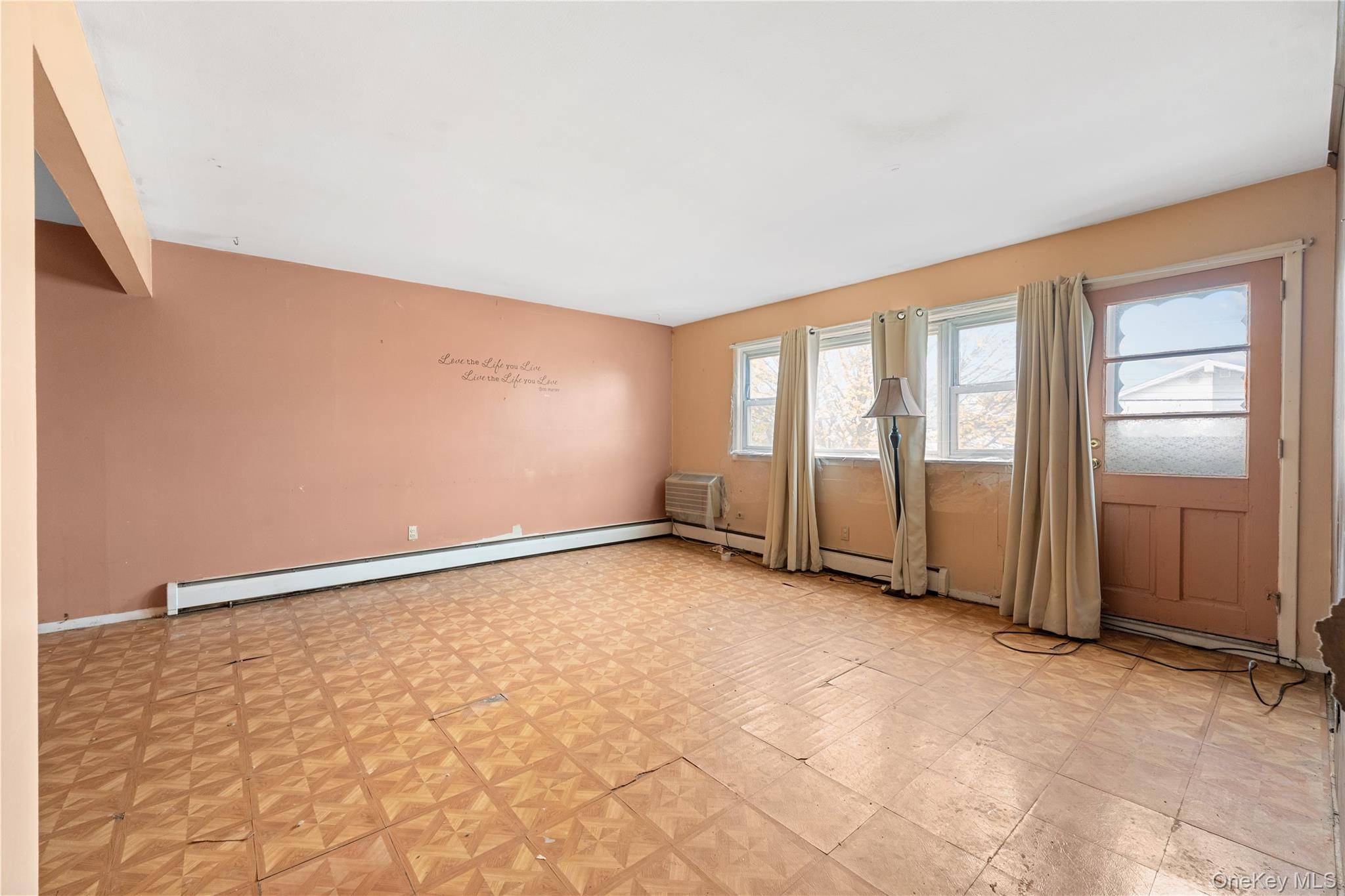 Lindenwood, NY 11414,7920 149th AVE