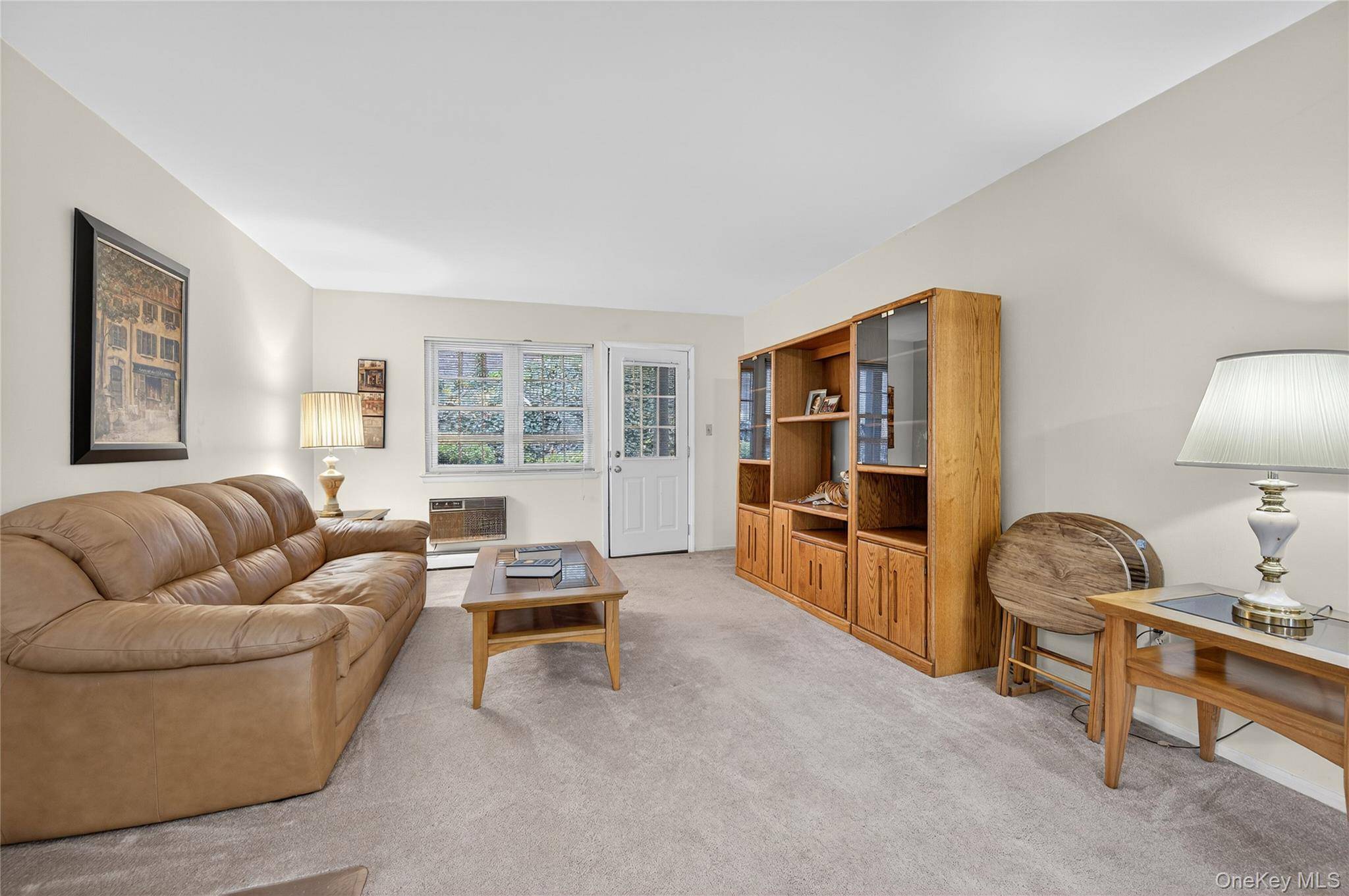 Oyster Bay, NY 11771,6 Anchorage LN #5A