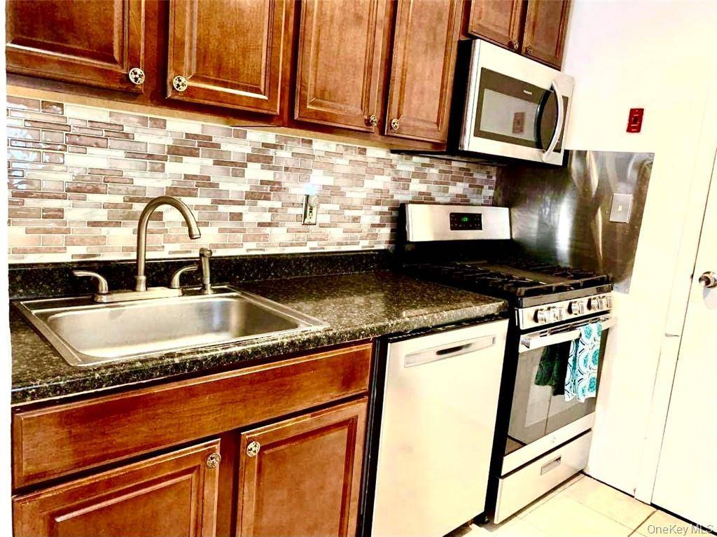 Middletown, NY 10940,376 Concord LN