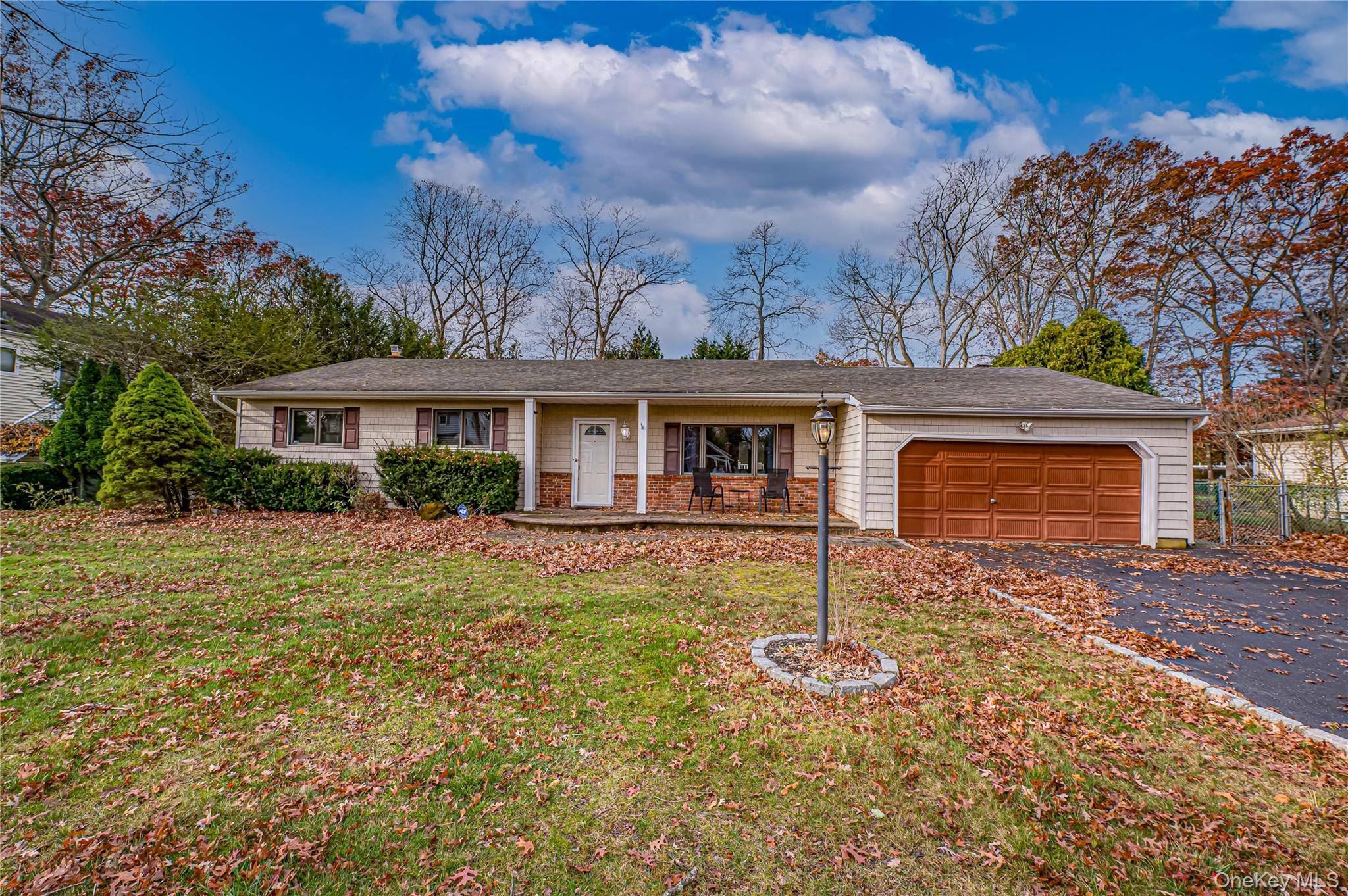 Nesconset, NY 11767,4 Debra DR