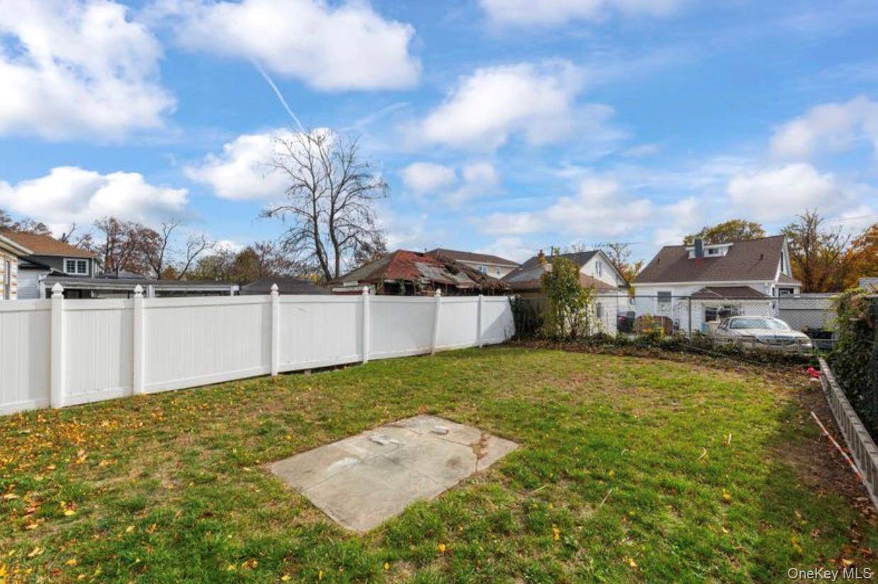 Jamaica, NY 11434,153-12 122nd AVE