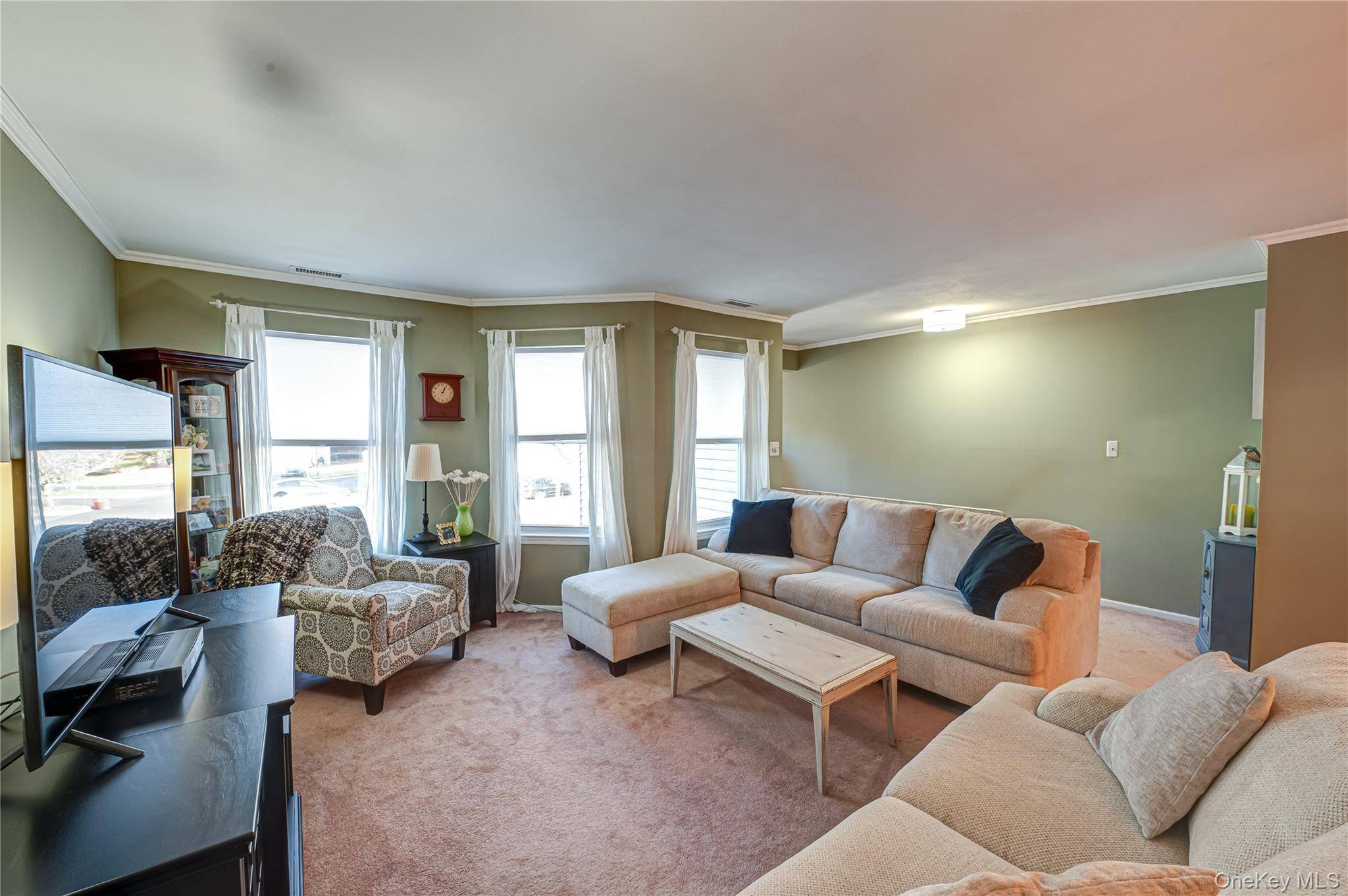 Port Jefferson, NY 11777,82 Leeward CT