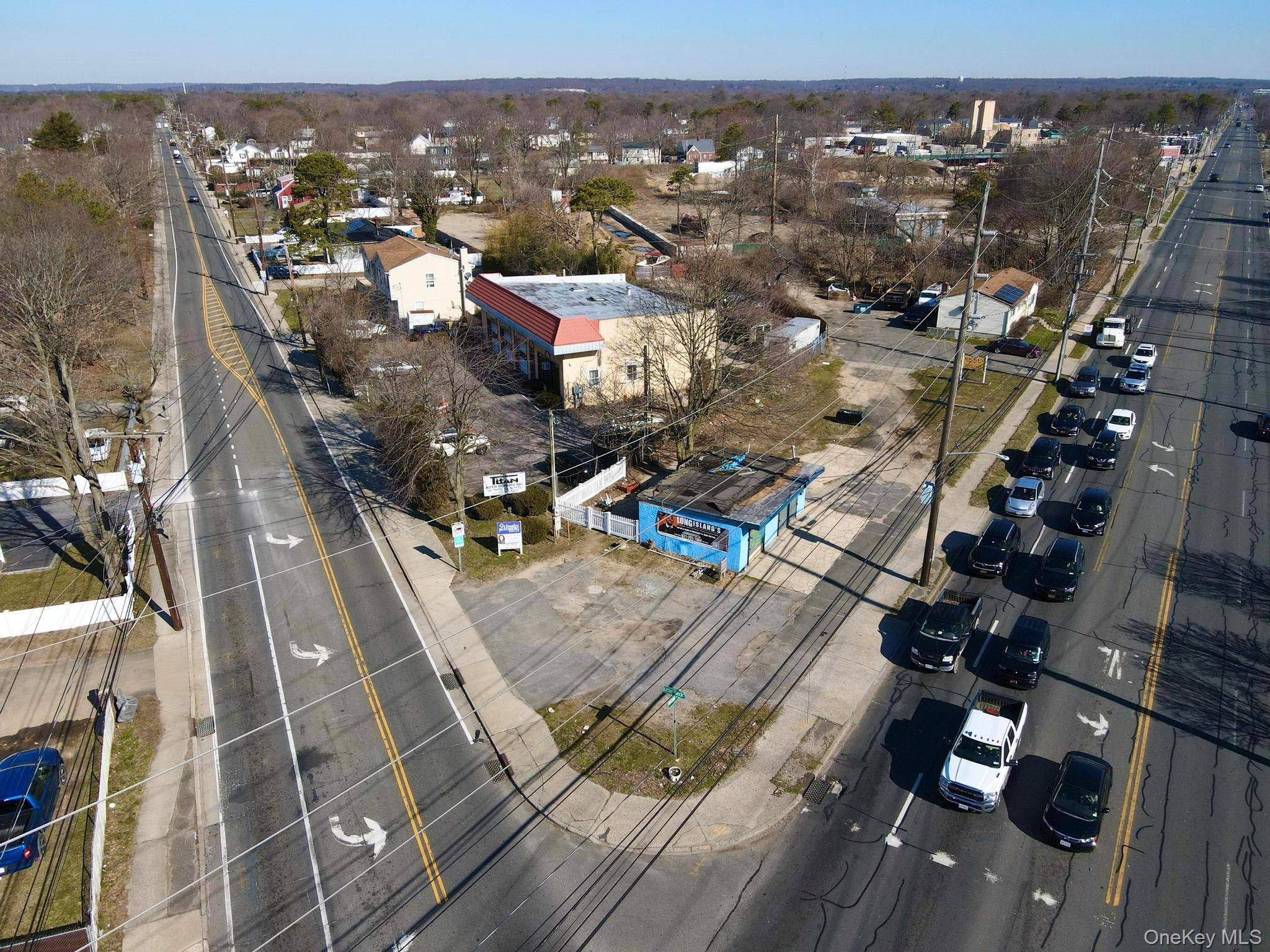 West Babylon, NY 11704,1258 Straight Path