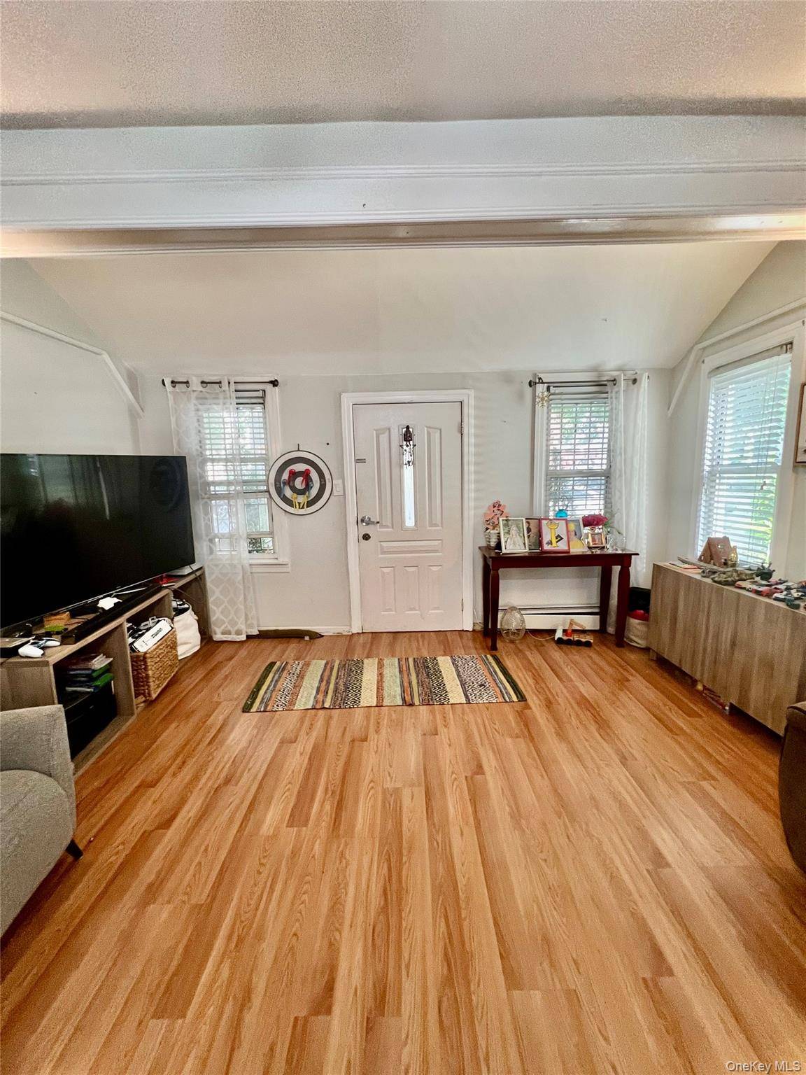 East Elmhurst, NY 11370,22-26 74 ST