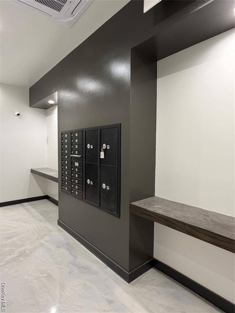 Long Island City, NY 11101,4009 29th ST #3A