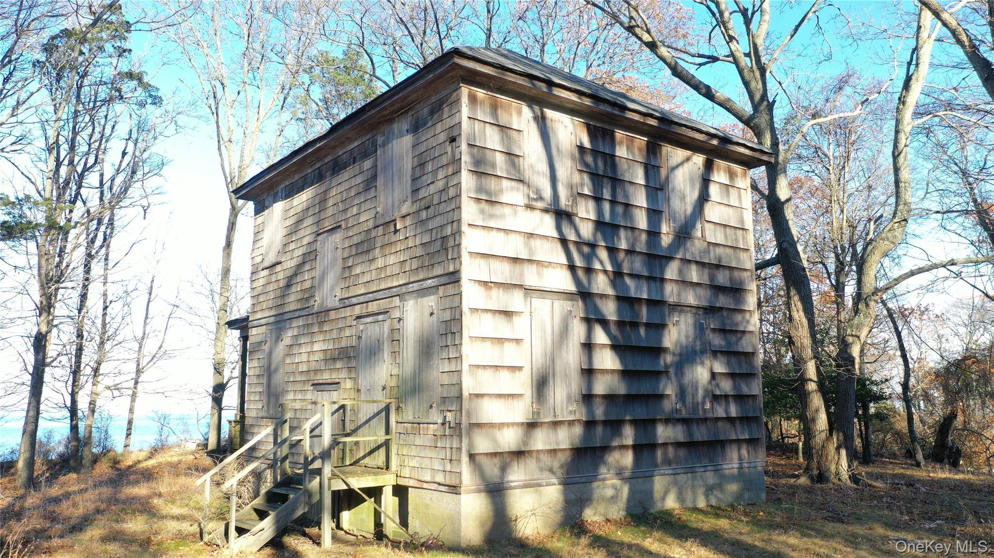 Wading River, NY 11792,2788 N Wading River RD