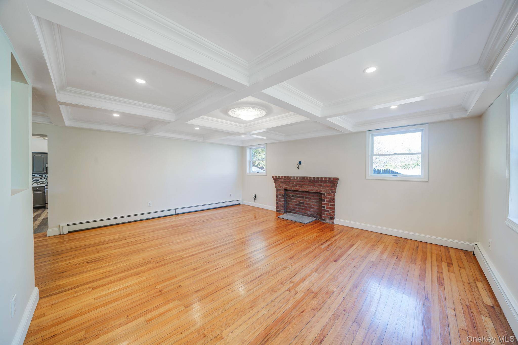 Holtsville, NY 11742,32 Williams AVE