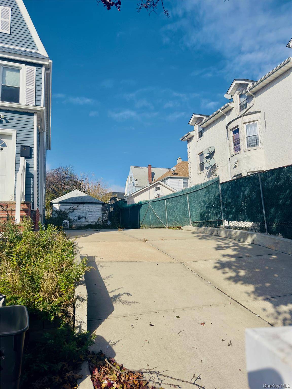 Corona, NY 11368,109-09 34th AVE