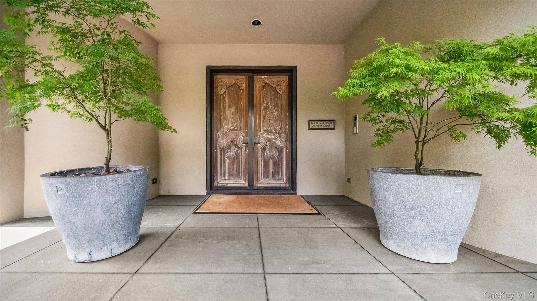 Manhasset, NY 11030,7 Folie CT