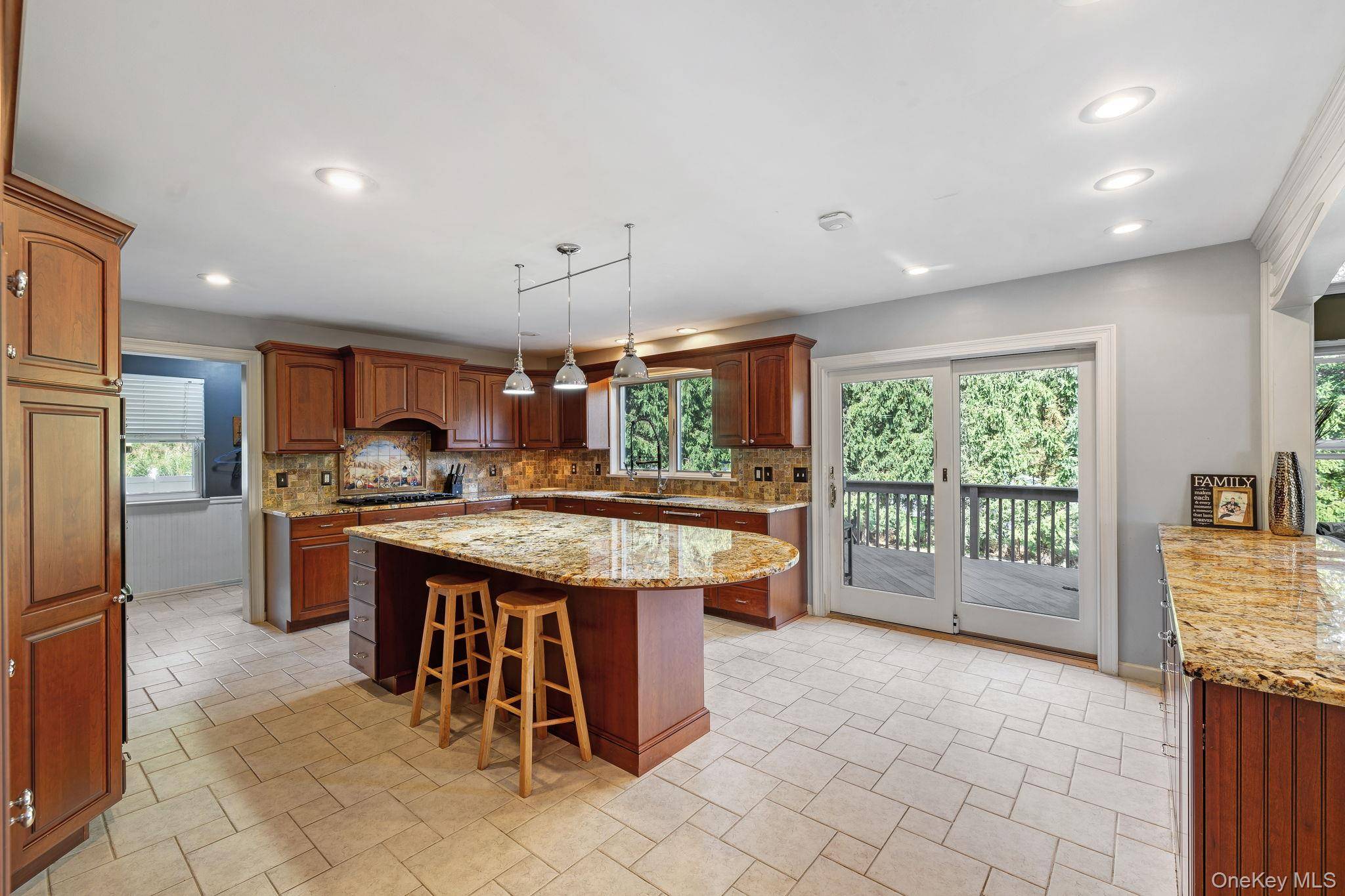 New Windsor, NY 12553,1010 Pine VW