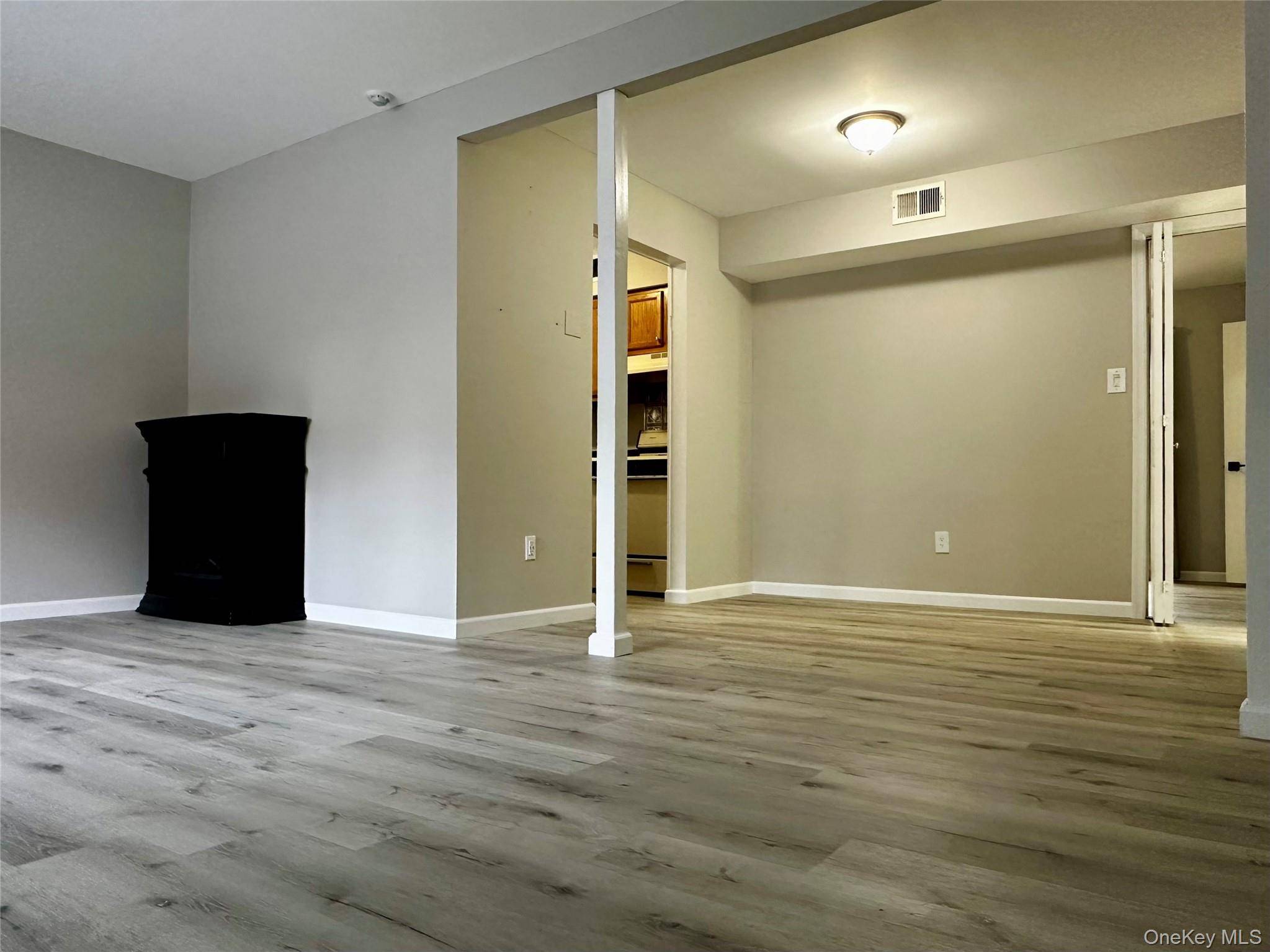 Middle Island, NY 11953,143 Bailey CT #143