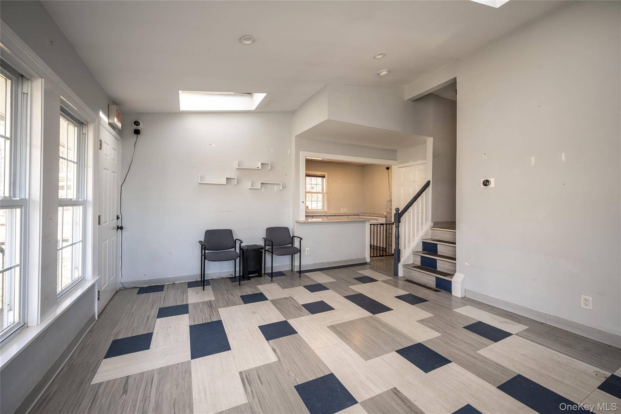 Ossining, NY 10562,320 N Highland AVE