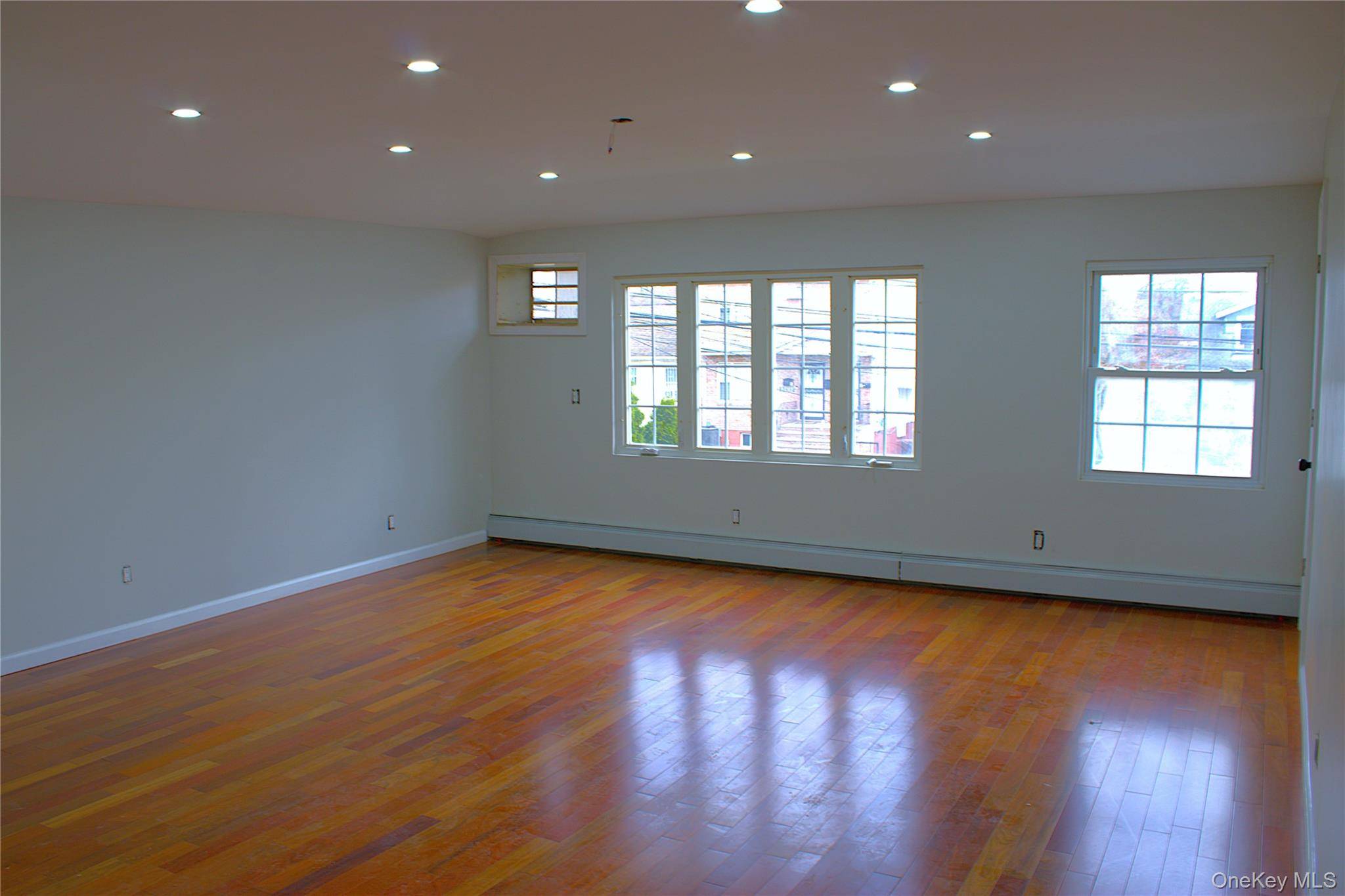 Springfield Gardens, NY 11413,143-14 222nd st