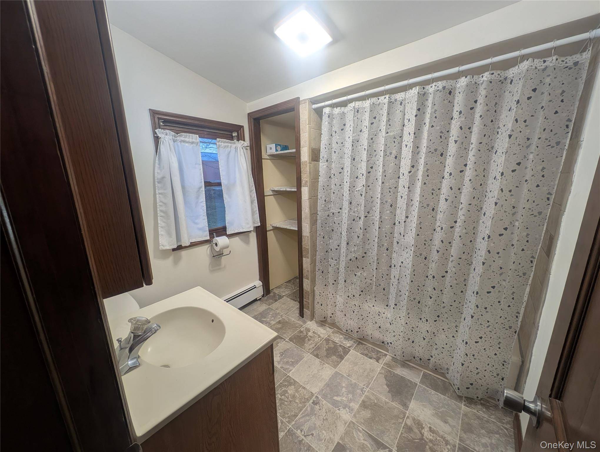 Middletown, NY 10941,217 King RD