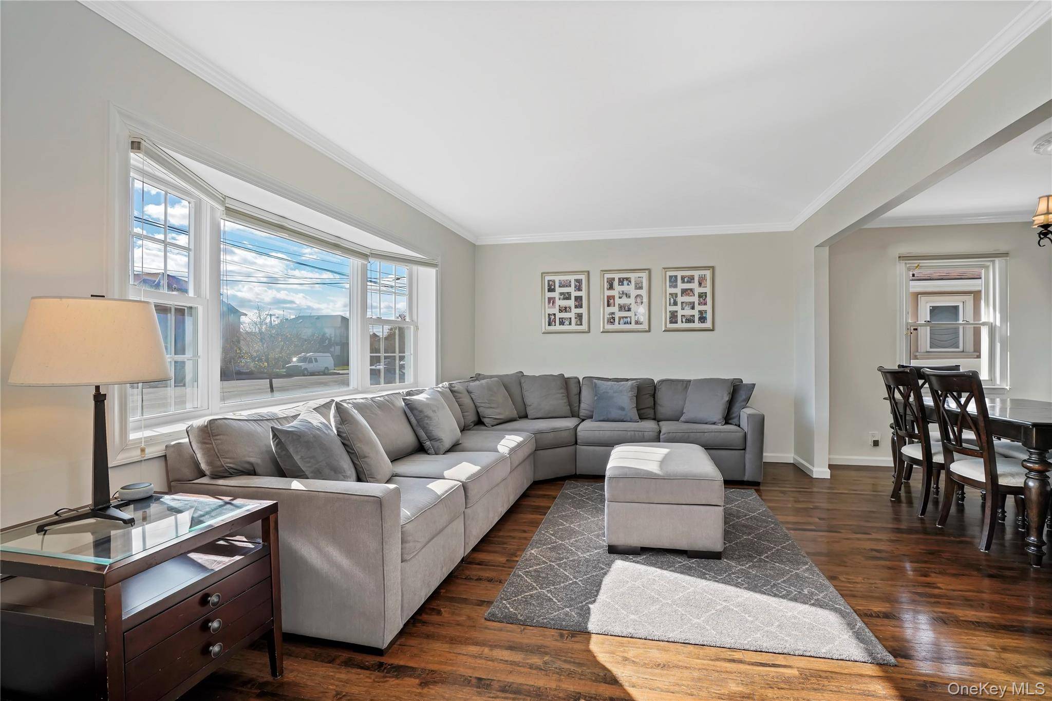 Howard Beach, NY 11414,91-03 156th AVE