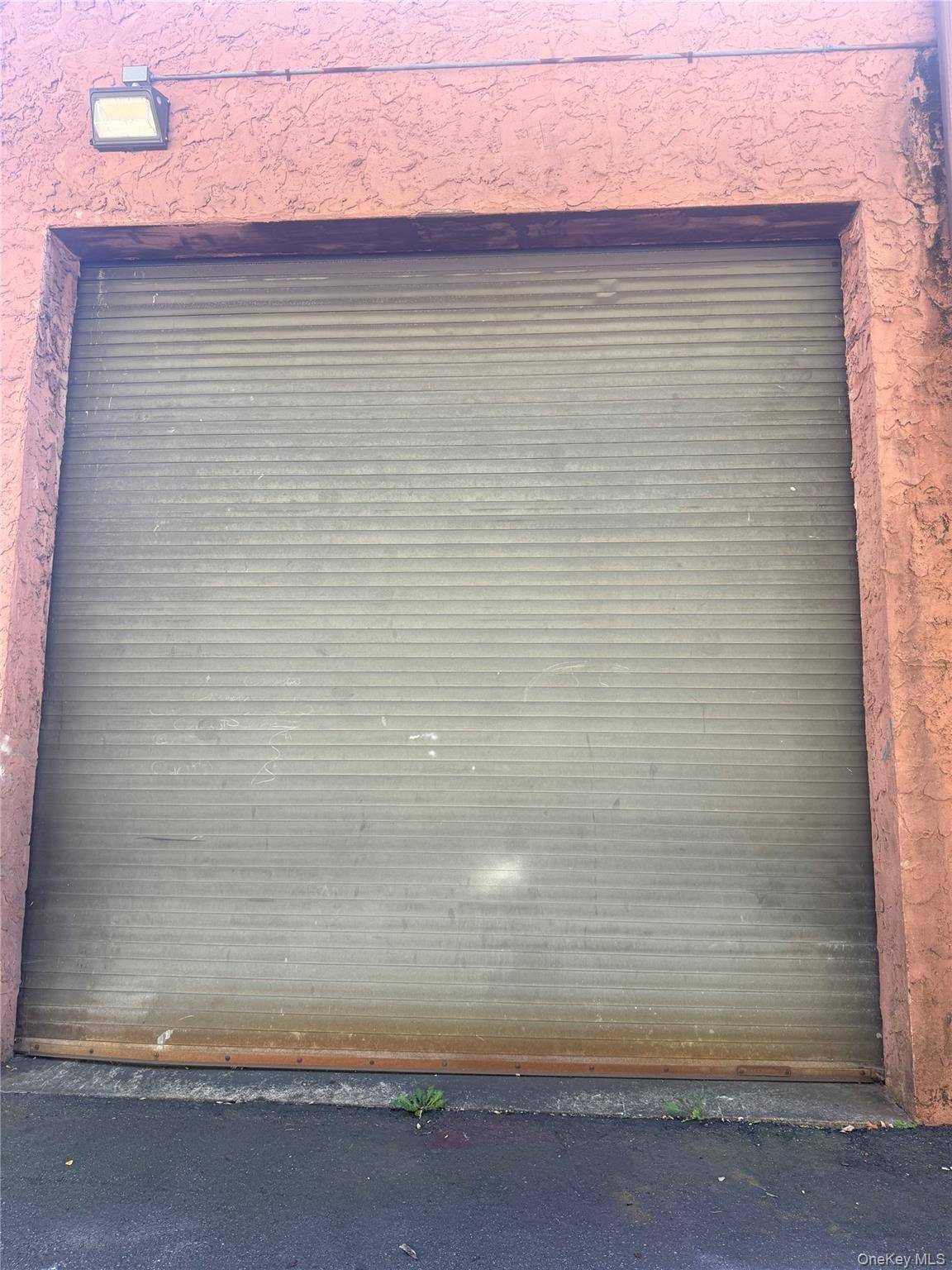 Smithtown, NY 11787,1039 West Jericho TPKE