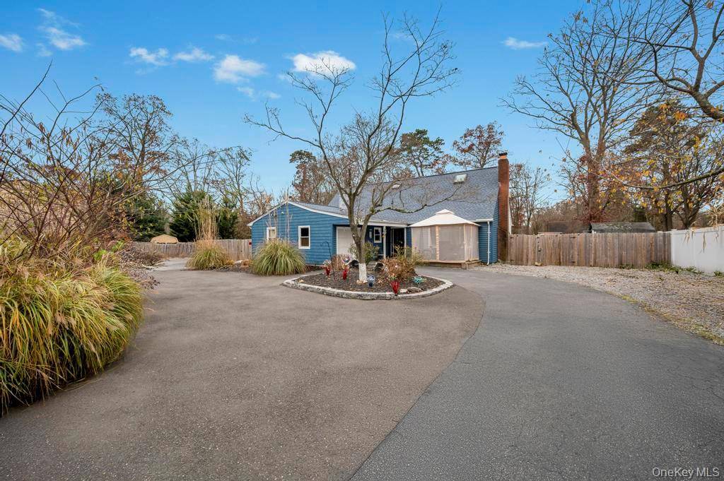 Central Islip, NY 11722,154 Woodland AVE
