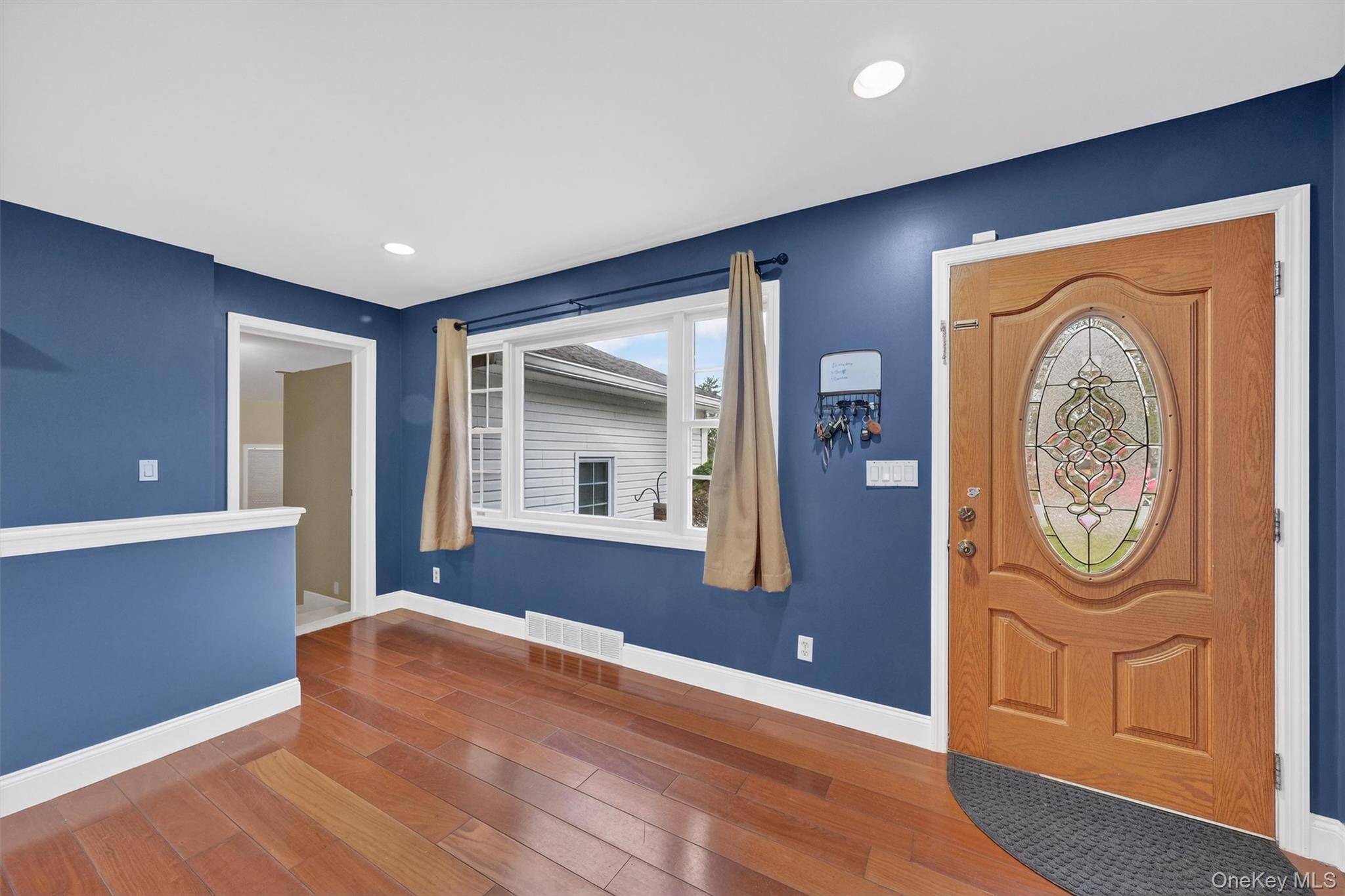 Poughkeepsie, NY 12603,10 Meier RD