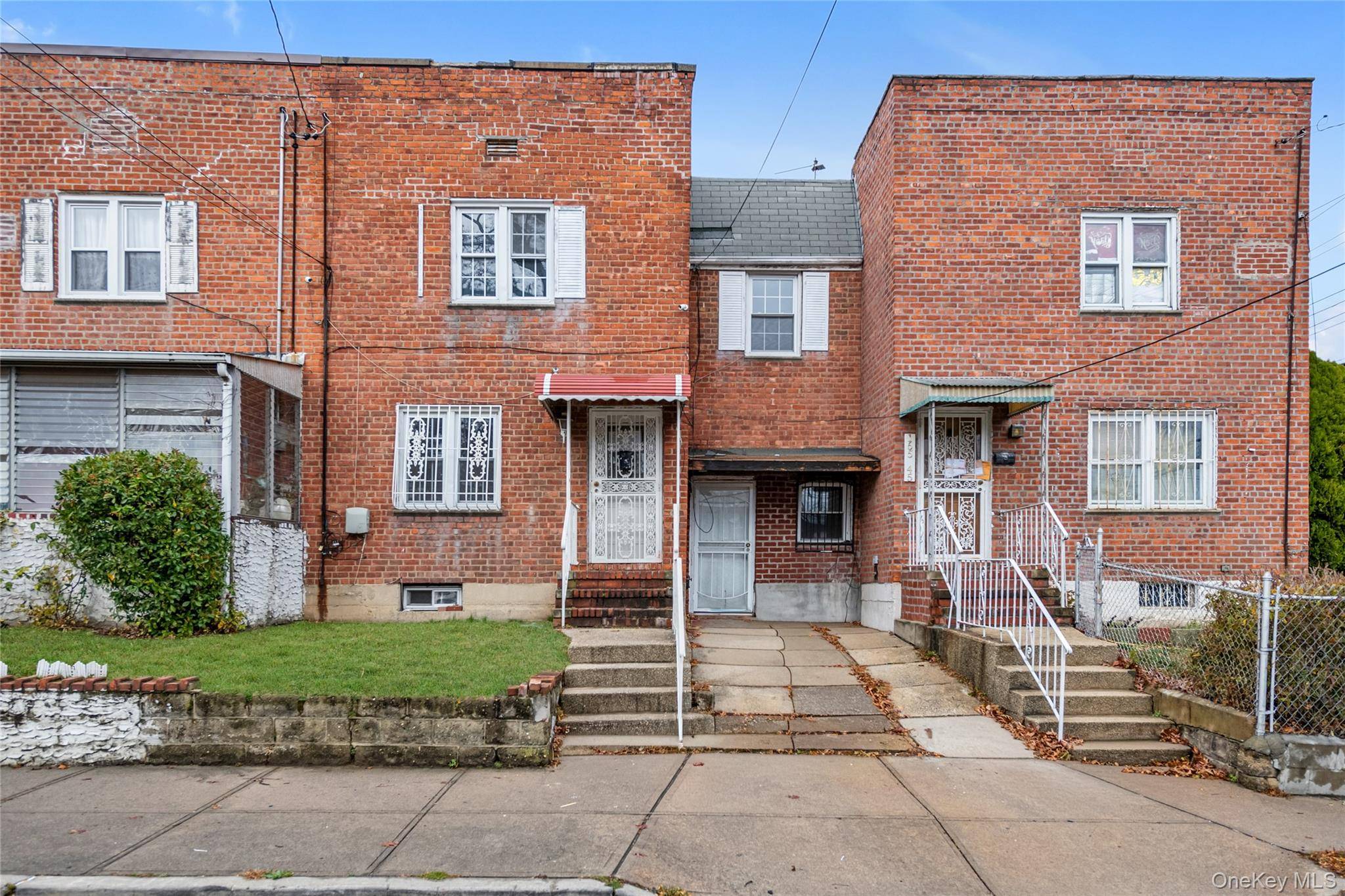 Jamaica, NY 11434,165-43 144th TER