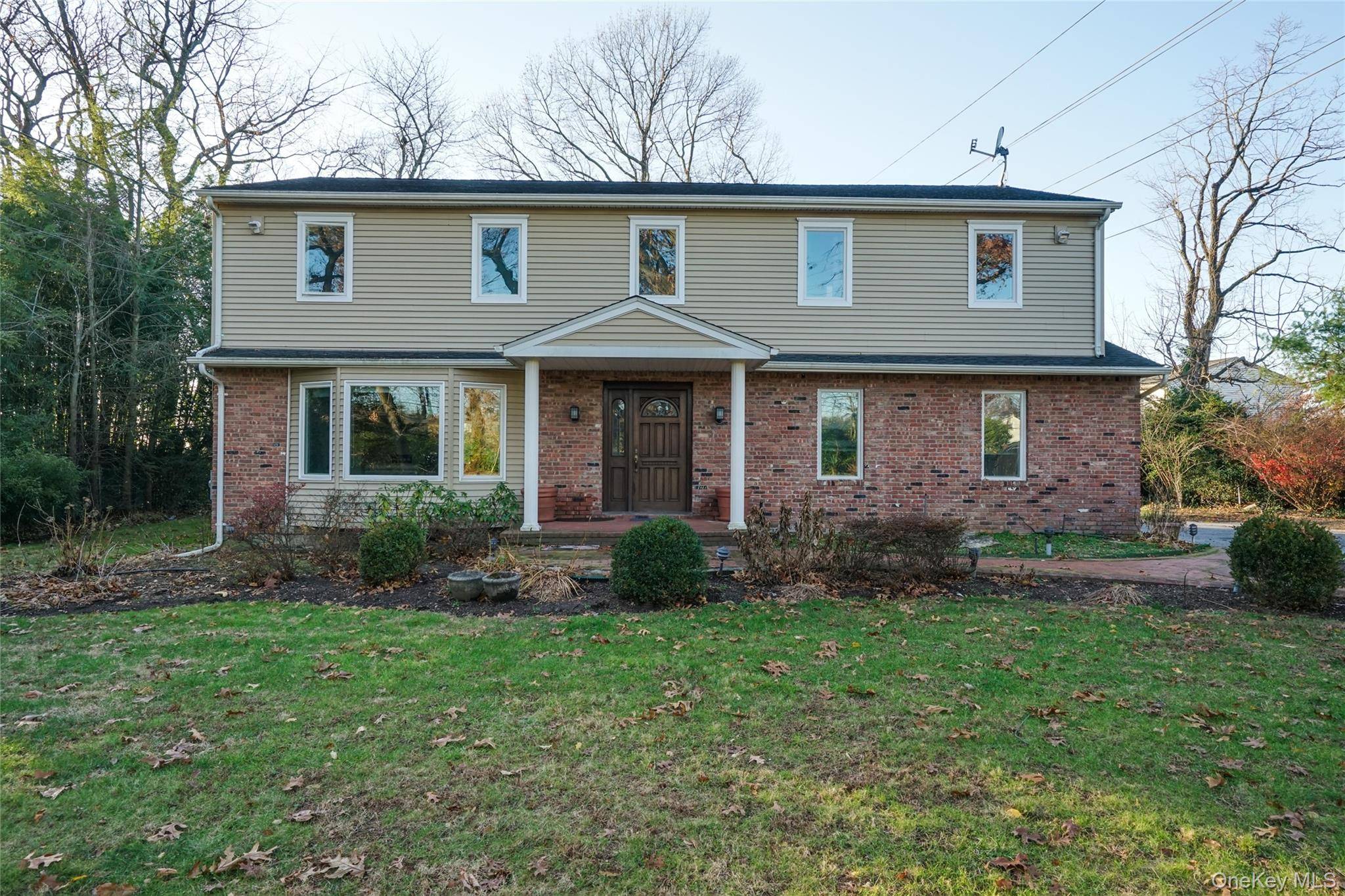 Roslyn Harbor, NY 11576,1041 Glen Cove AVE