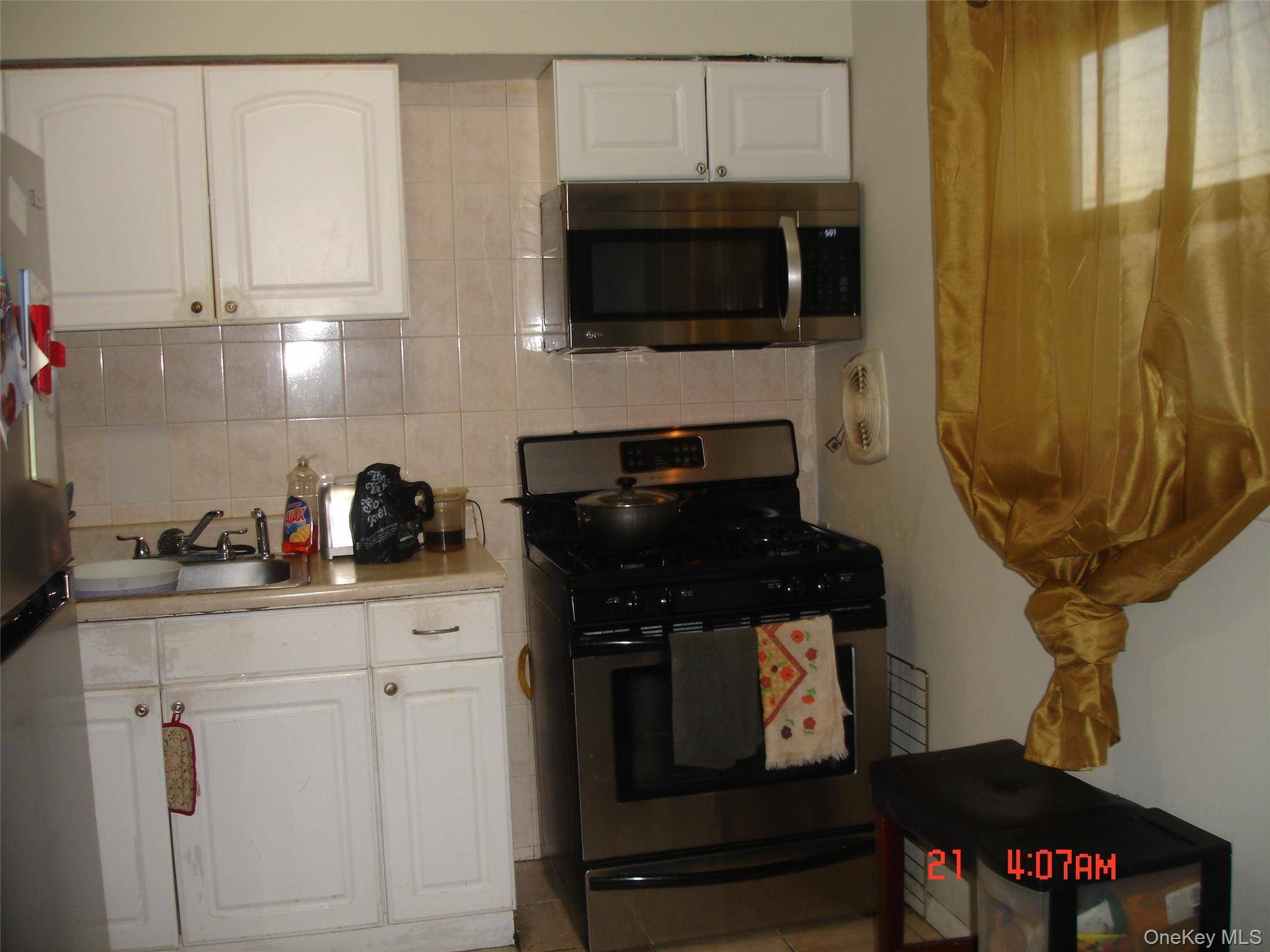 Hempstead, NY 11550,17 Stewart AVE