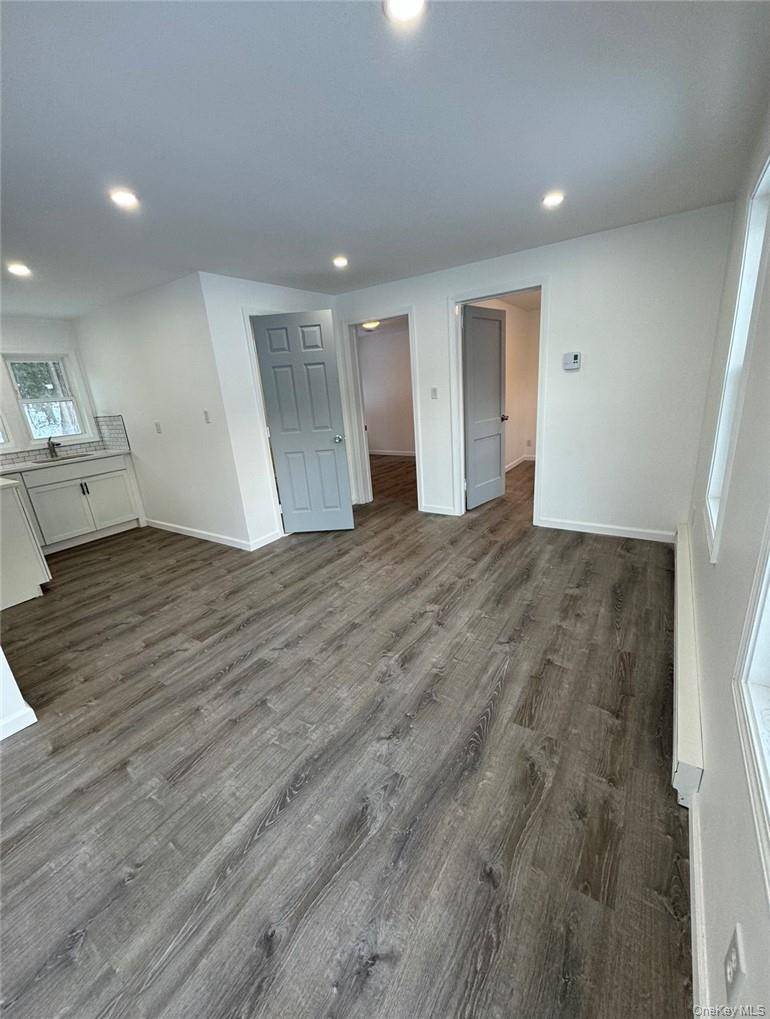 Wurtsboro, NY 12790,52 Sarine RD