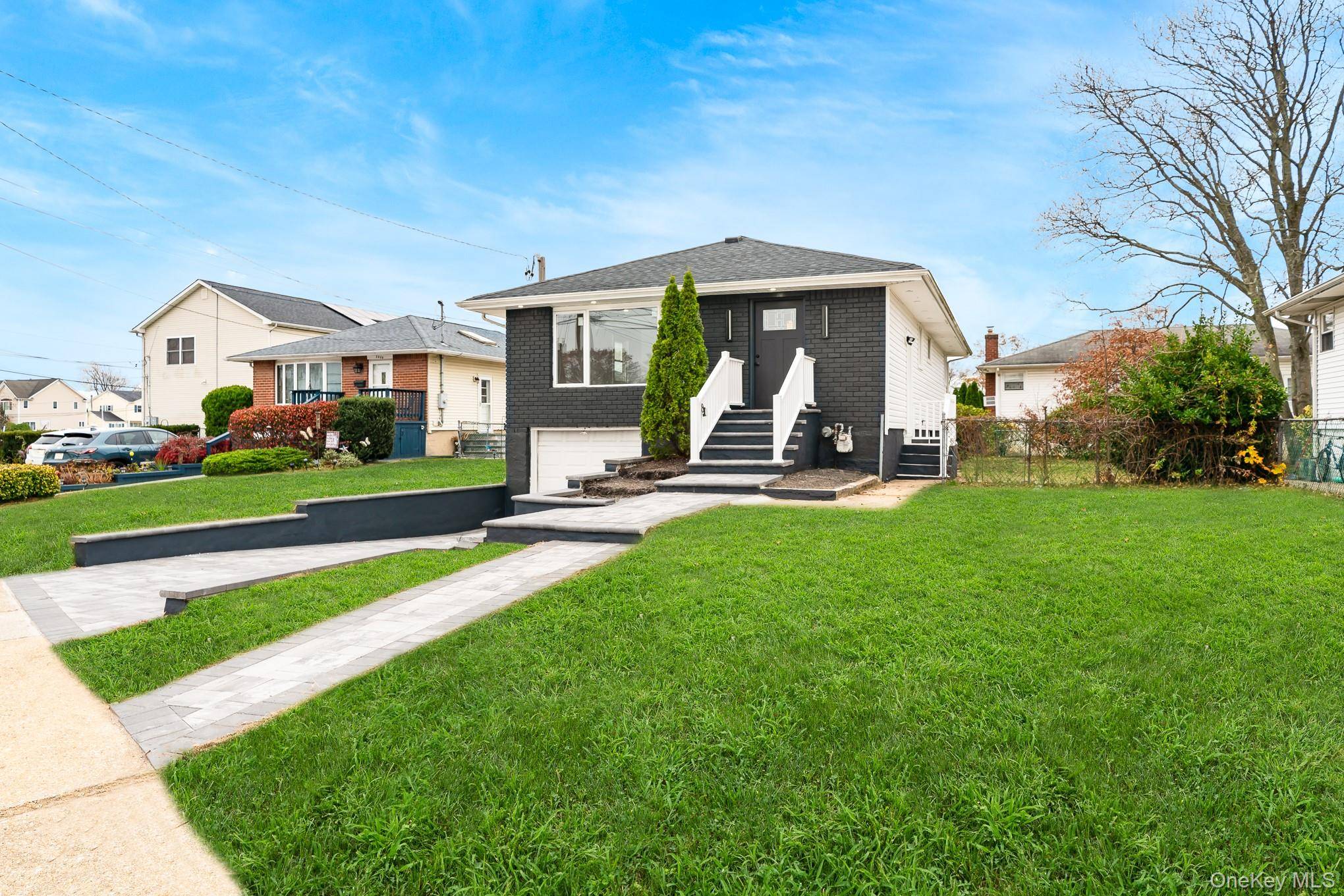 Wantagh, NY 11793,2874 Hempstead LN