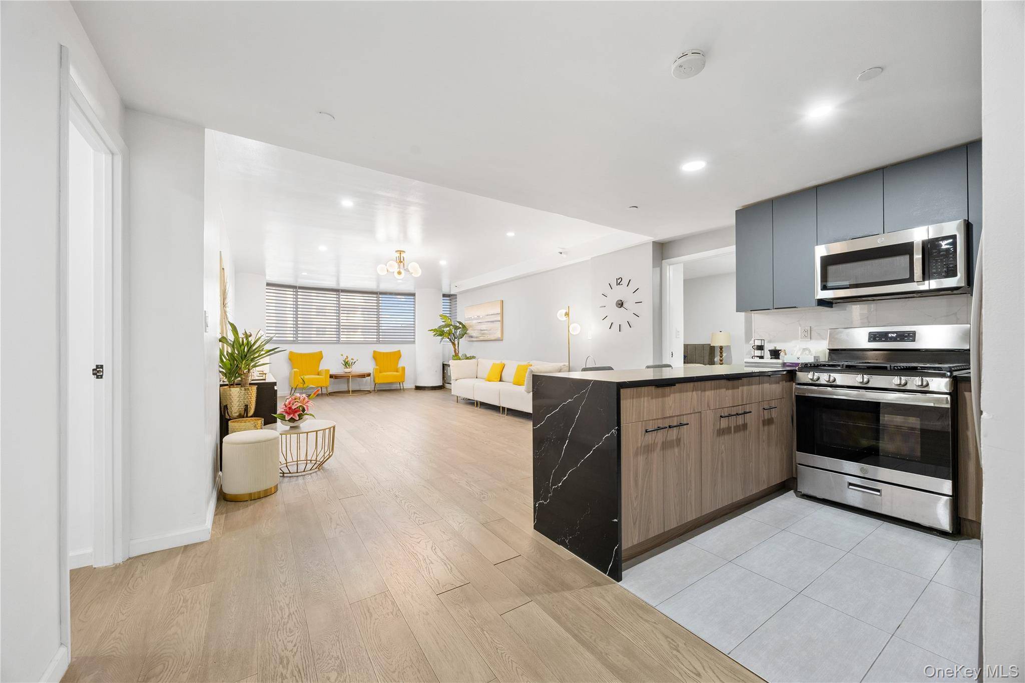 Flushing, NY 11355,13338 Sanford AVE #6C