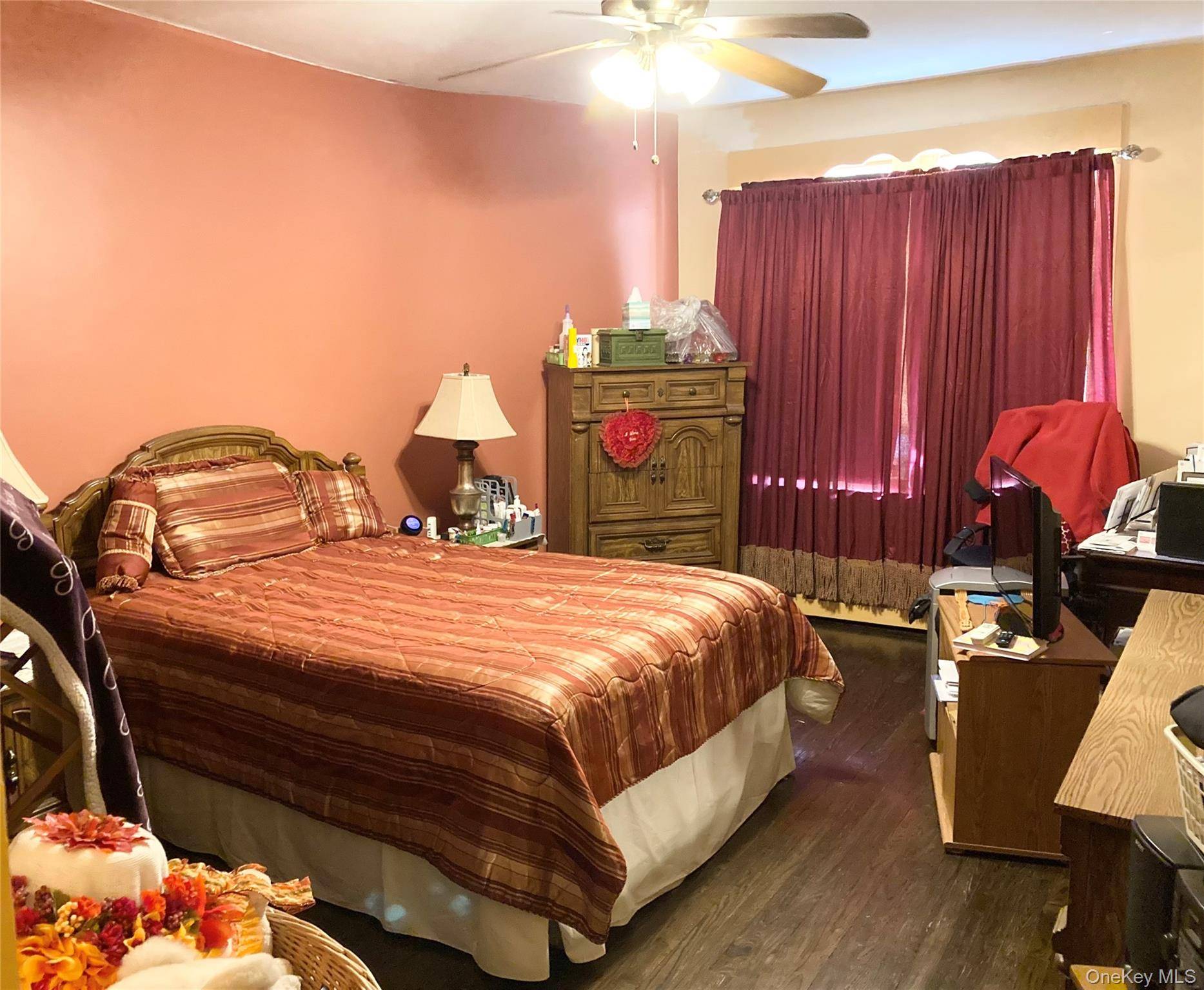 Bronx, NY 10462,2166 Bronx Park East #6C