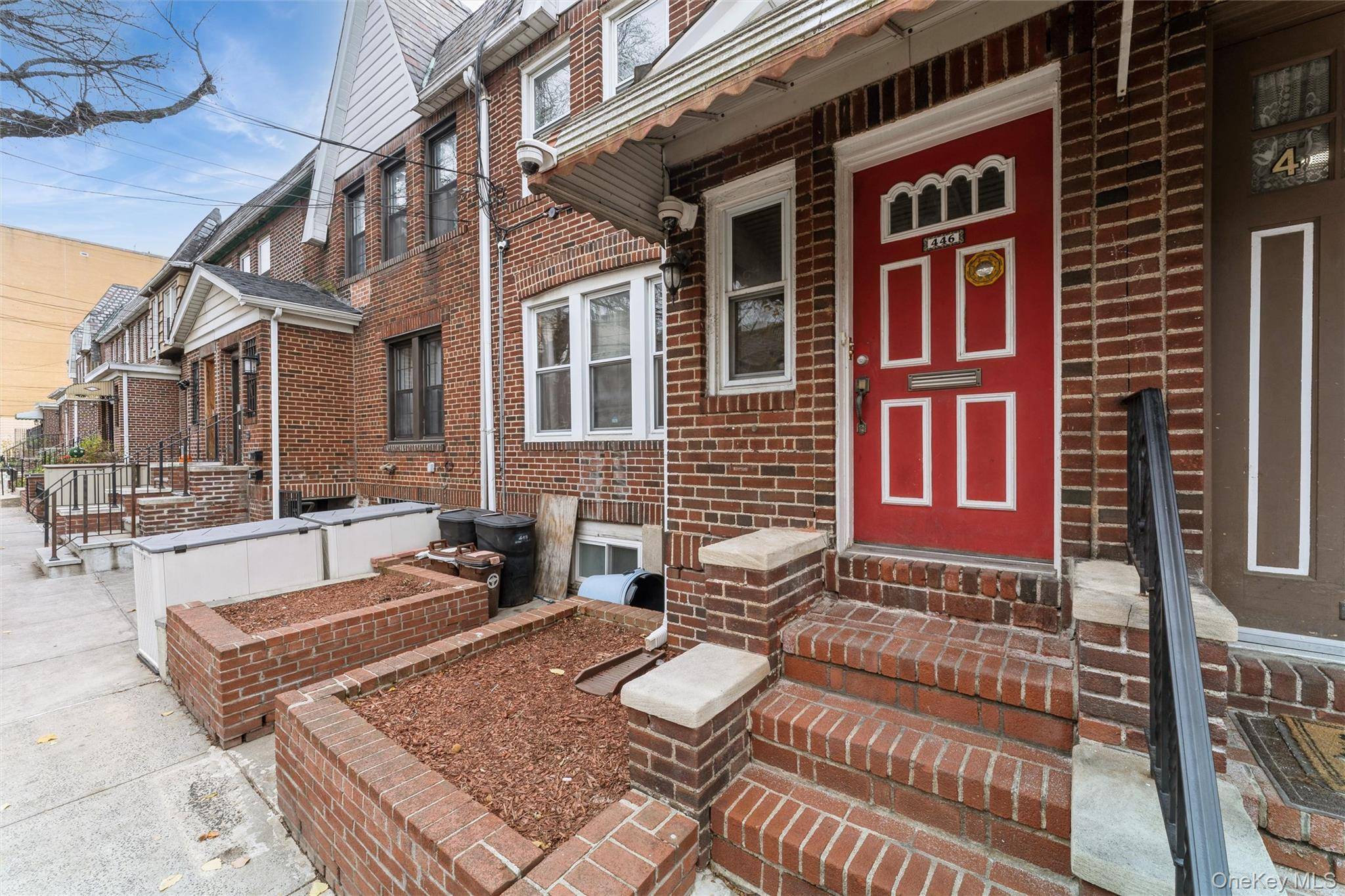 Ridgewood, NY 11385,446 Stockholm ST