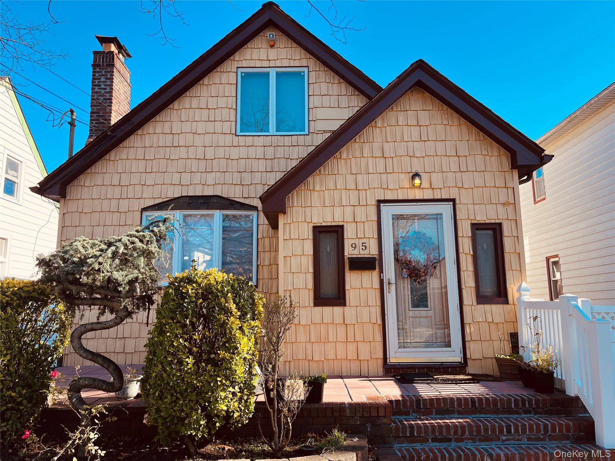 Valley Stream, NY 11580,95 Liberty BLVD