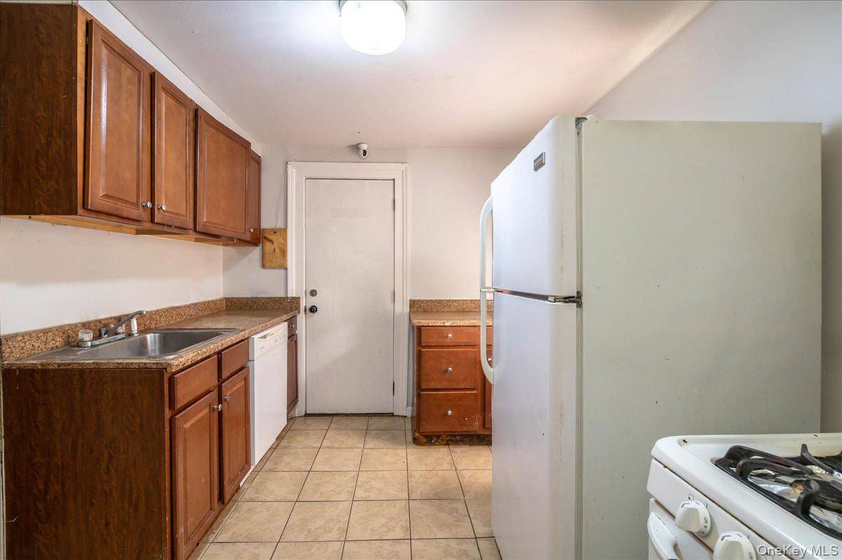 Nyack, NY 10960,26 E Catherine ST