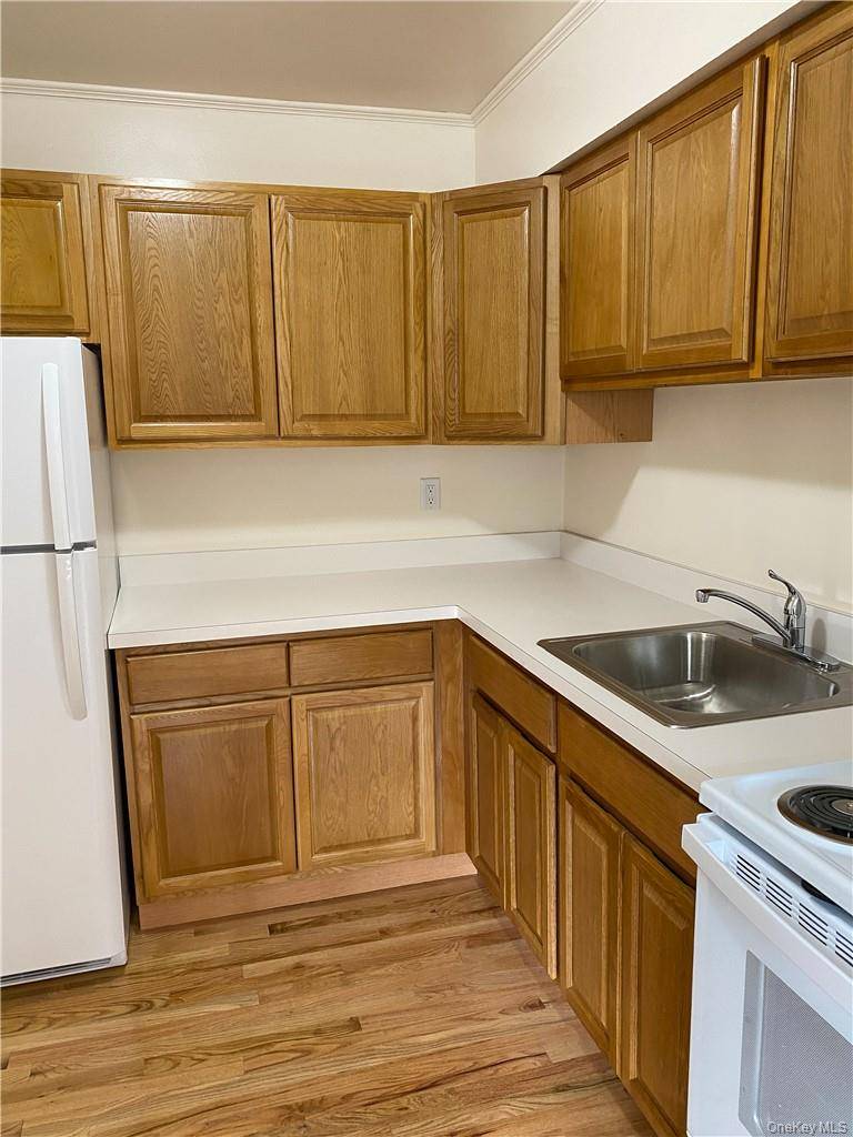 Warwick, NY 10990,436 Park Lane