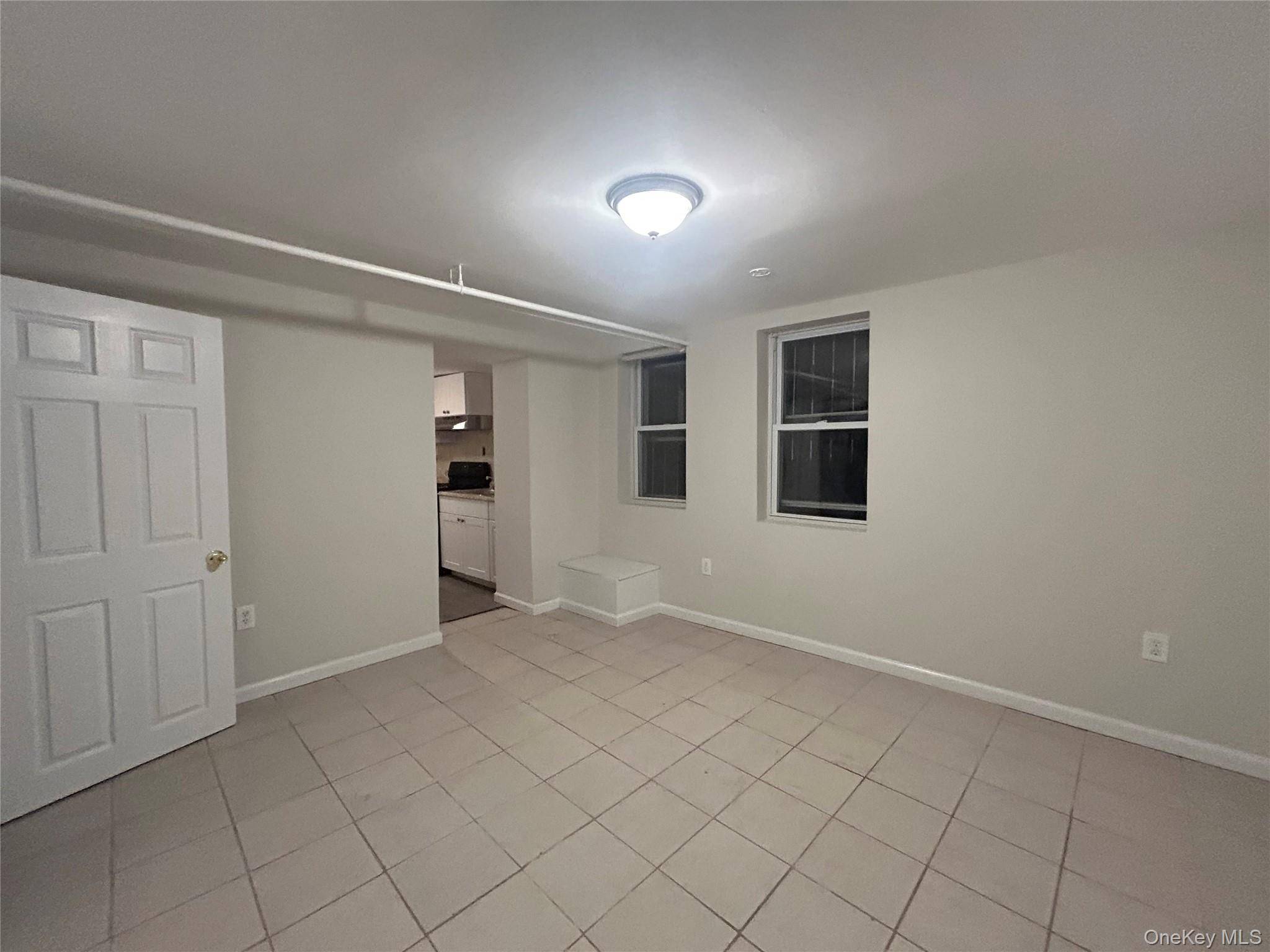 Yonkers, NY 10701,144 Waverly ST #1