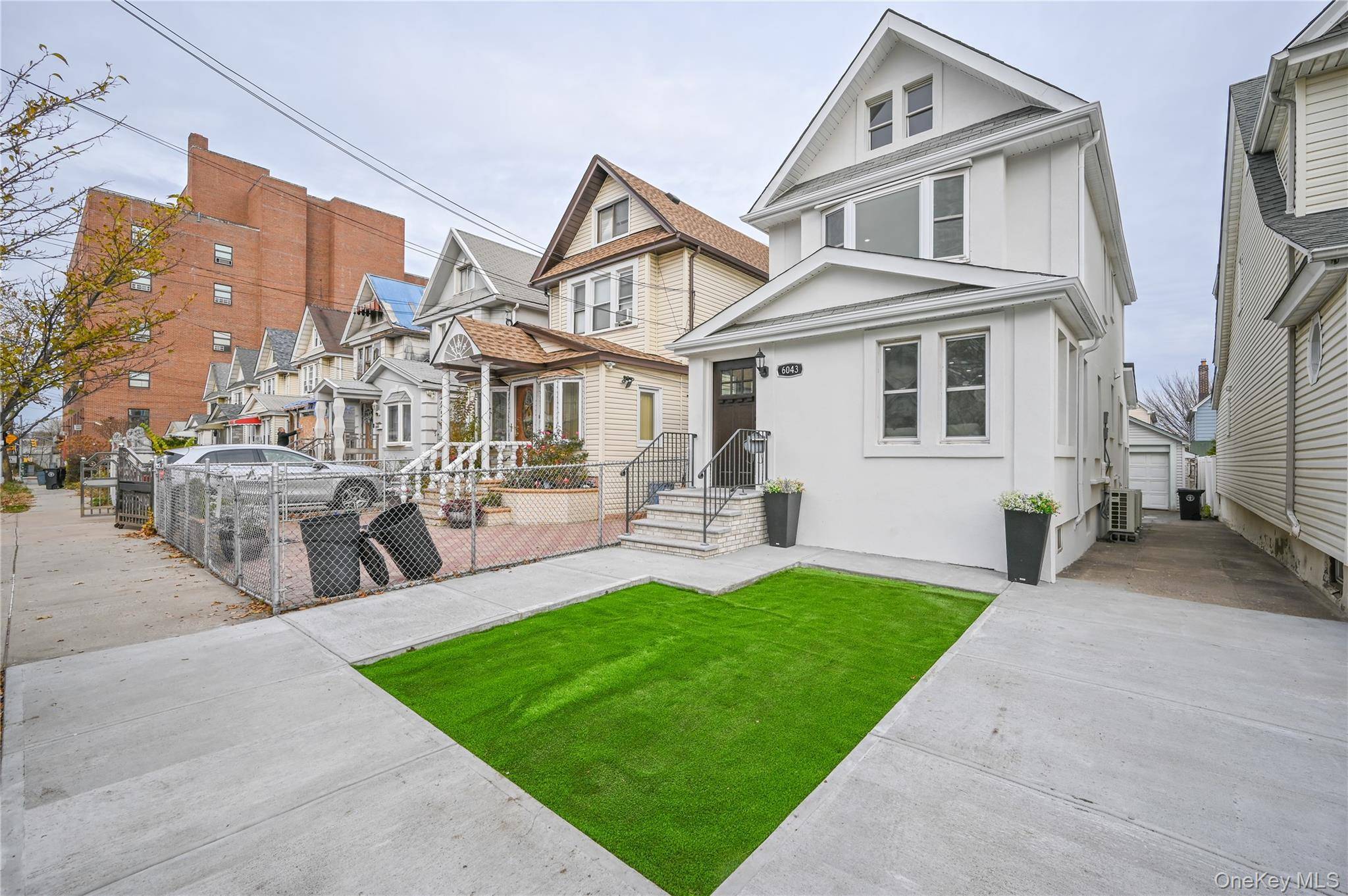 Rego Park, NY 11373,60-43 Wetherole ST