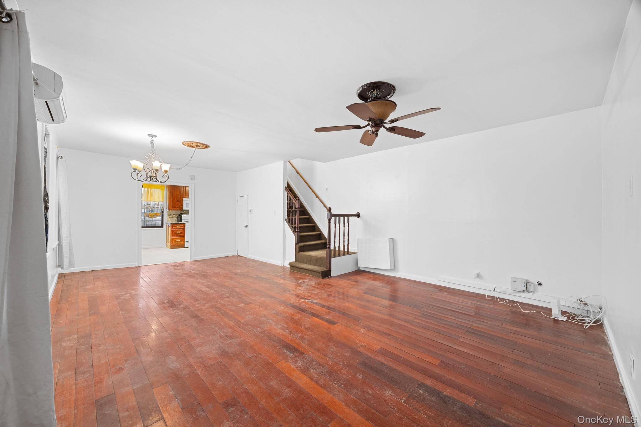 Jamaica, NY 11433,16737 109th RD