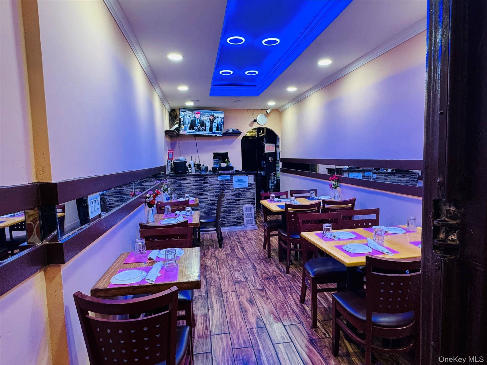 Brooklyn, NY 11217,54 7th AVE #Ground fl