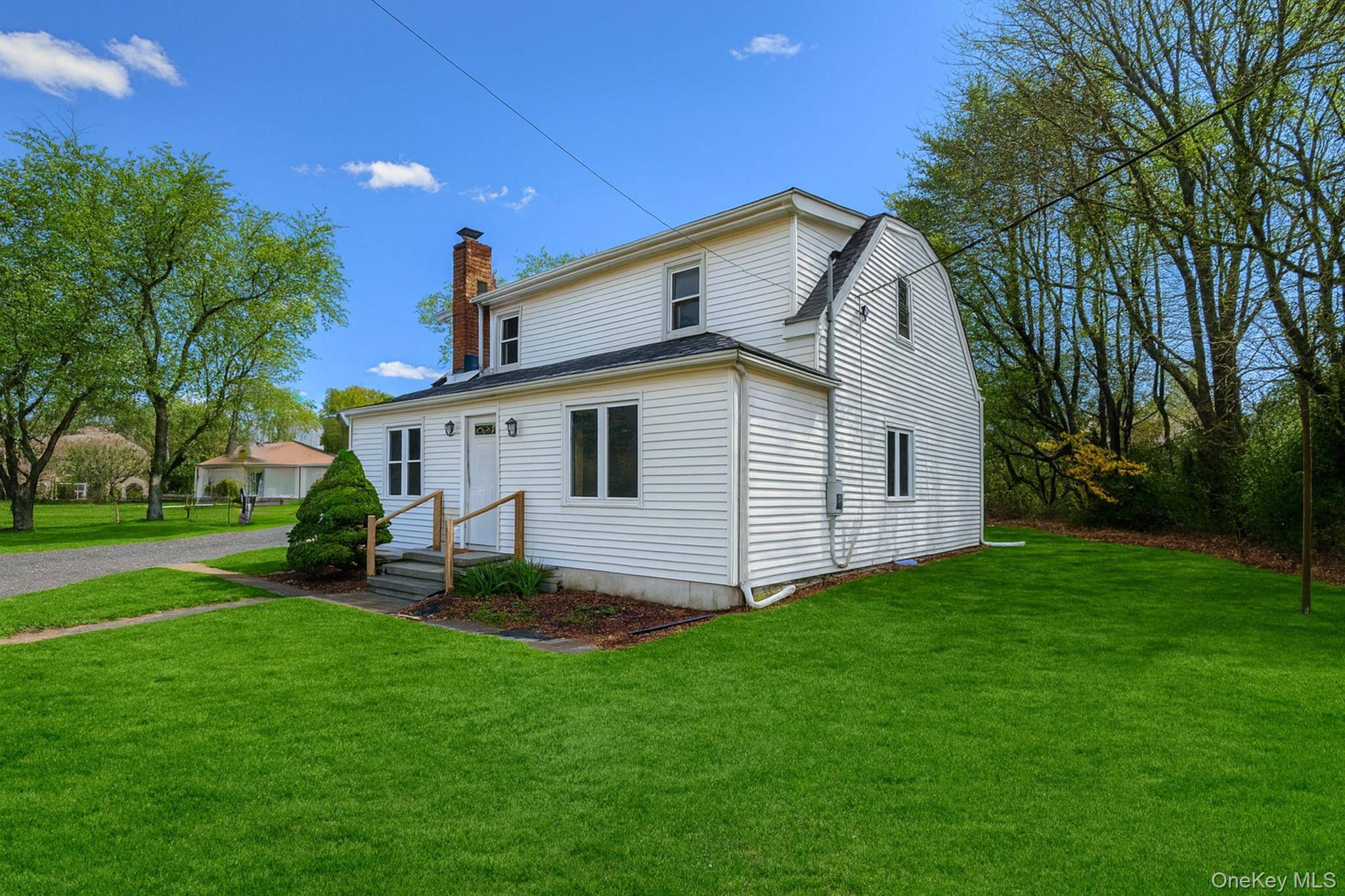 Central Islip, NY 11722,1932 Joshuas PATH