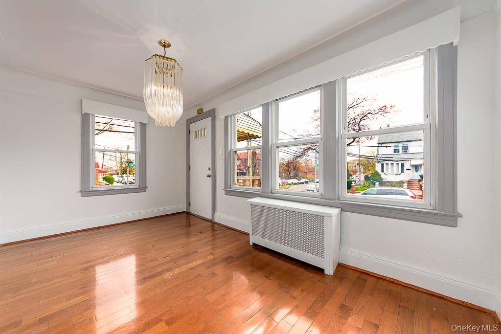 Jamaica, NY 11411,115105 217th ST