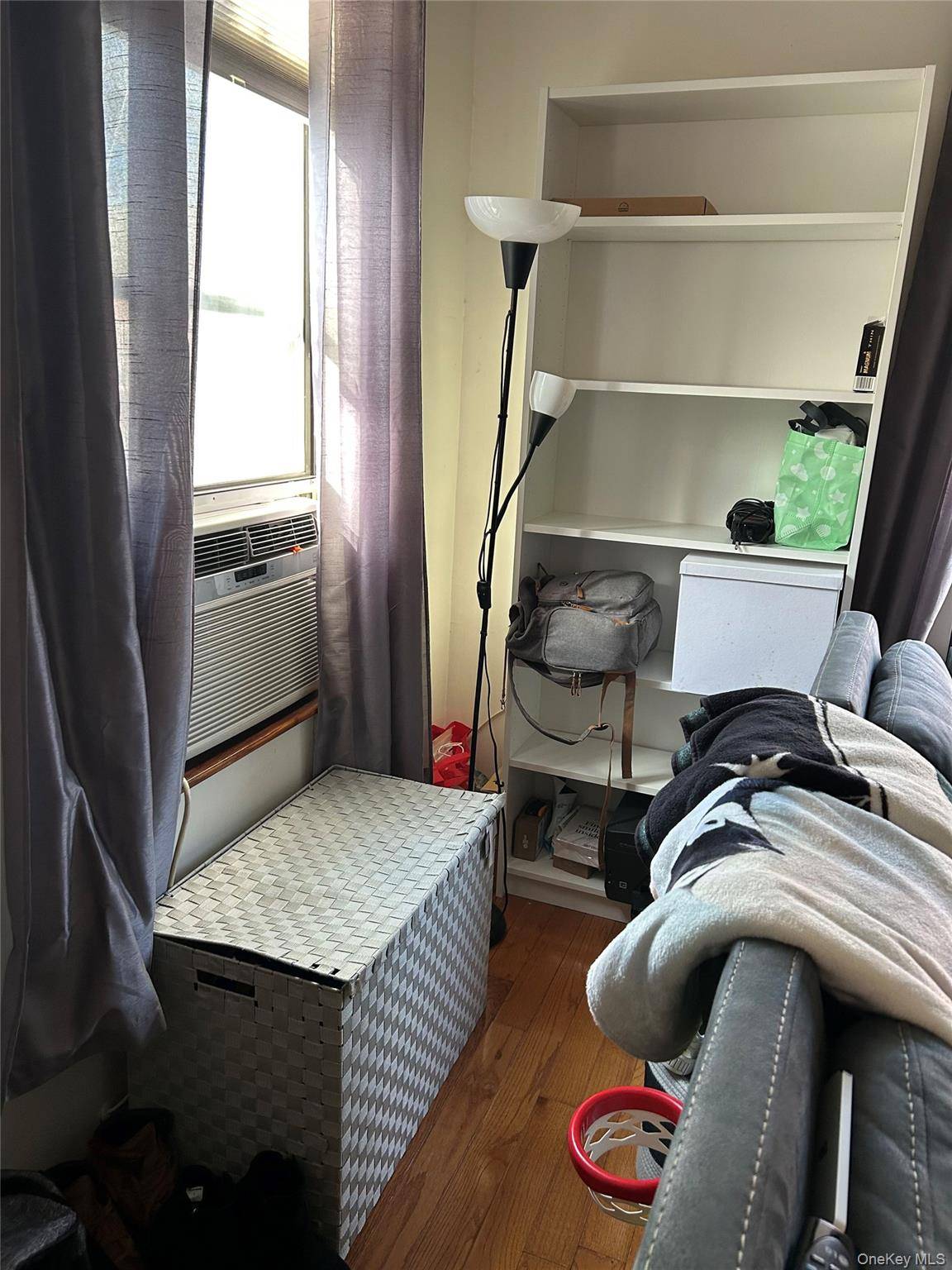 Astoria, NY 11103,31-05 33 ST #3L