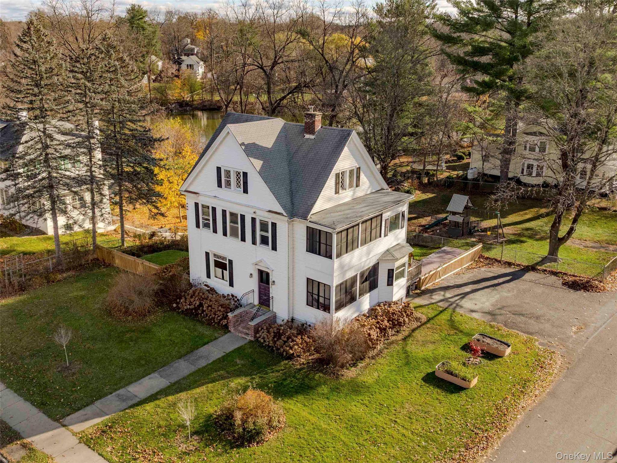 Red Hook, NY 12571,7432 S Broadway