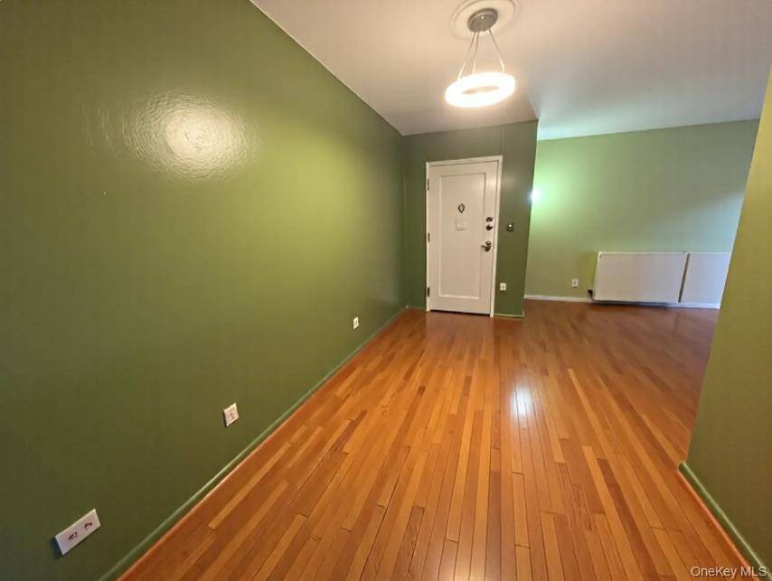 East Elmhurst, NY 11369,32-23 91st ST #C502