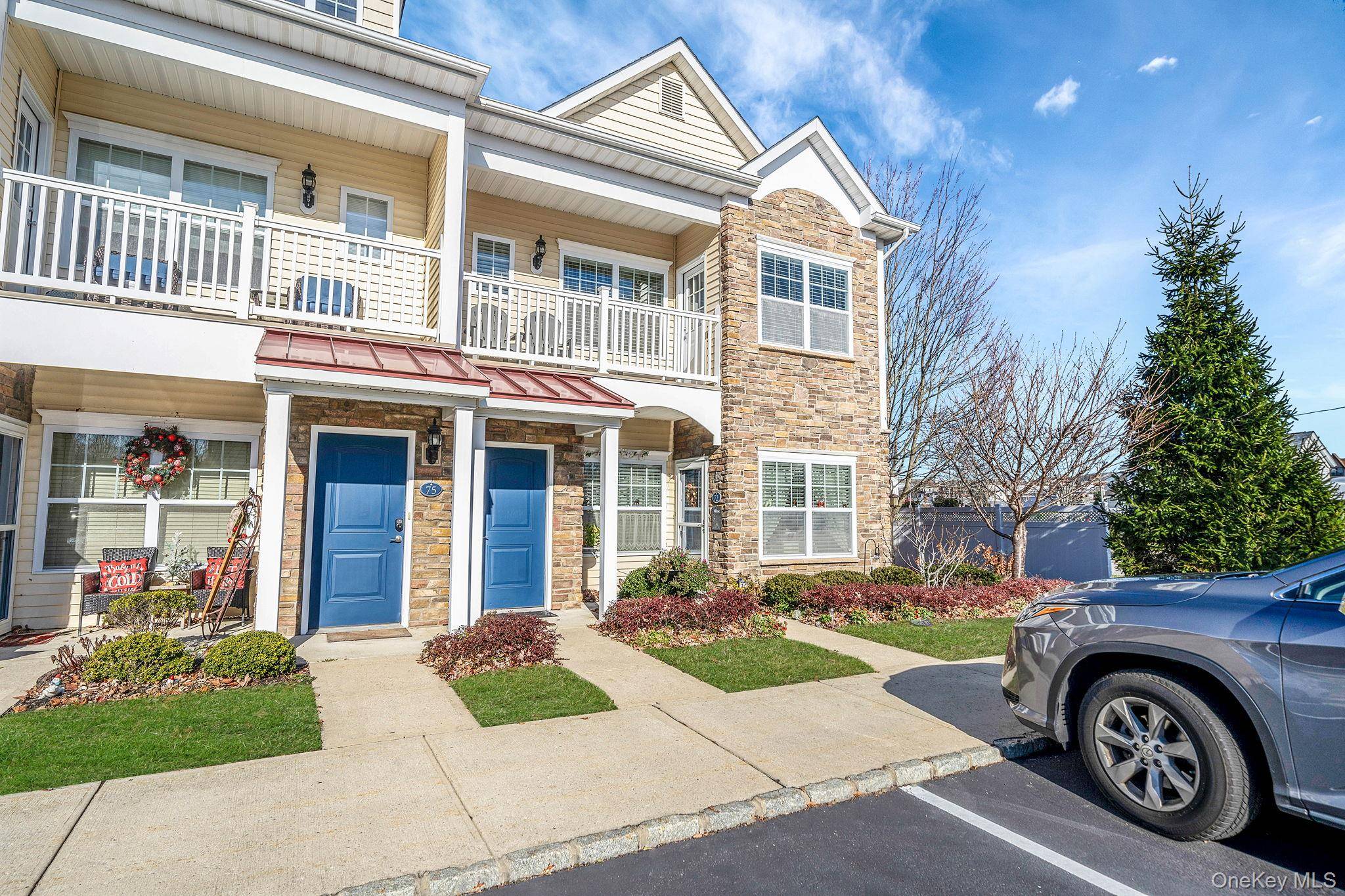 Patchogue, NY 11772,73 Millie CT