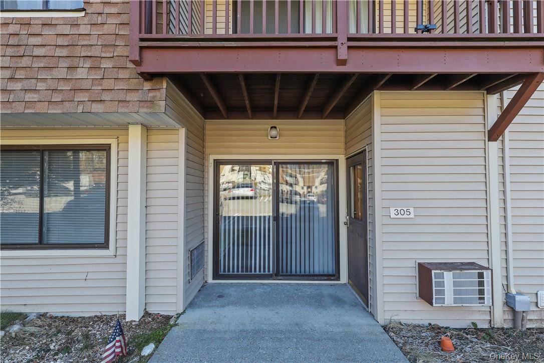 Carmel, NY 10512,305 Vista On The Lake