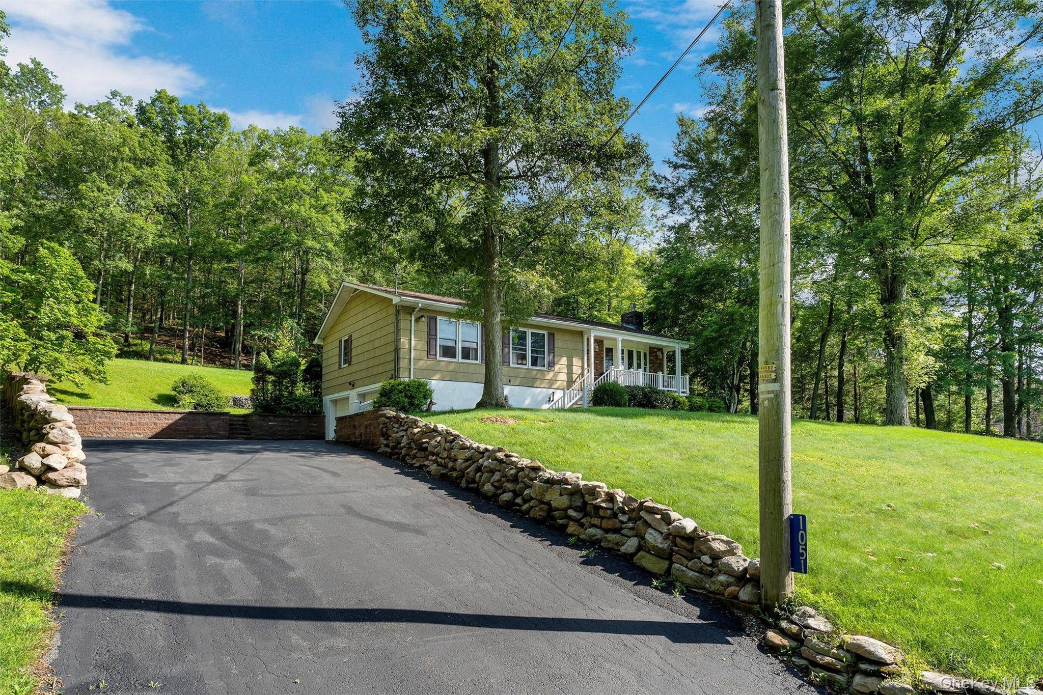 Wurtsboro, NY 12790,1051 South RD