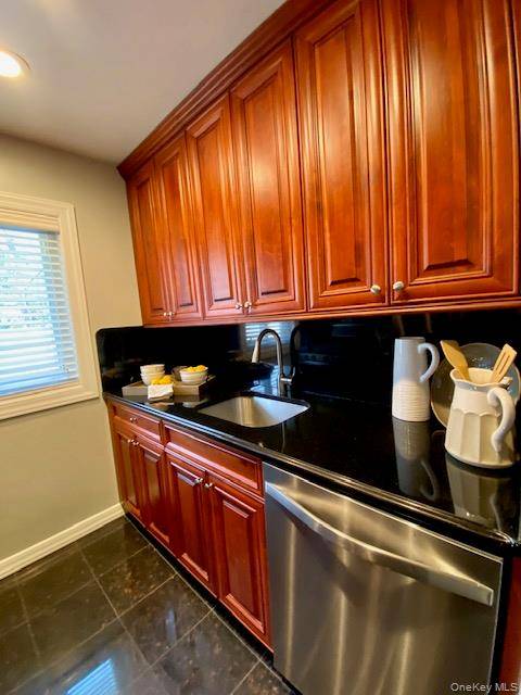 Patchogue, NY 11772,250 River AVE #142