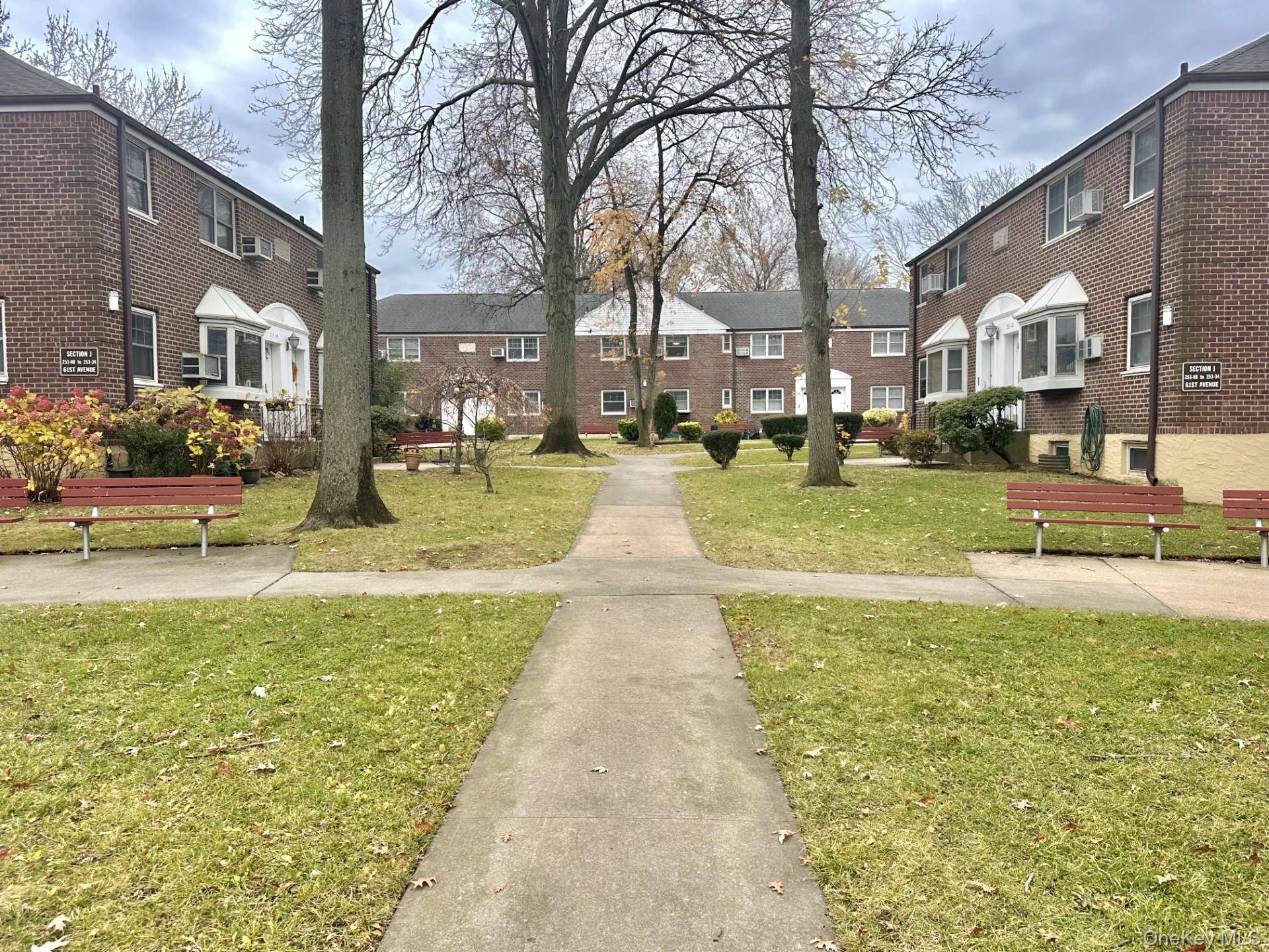 Little Neck, NY 11362,253-32 61st AVE #1