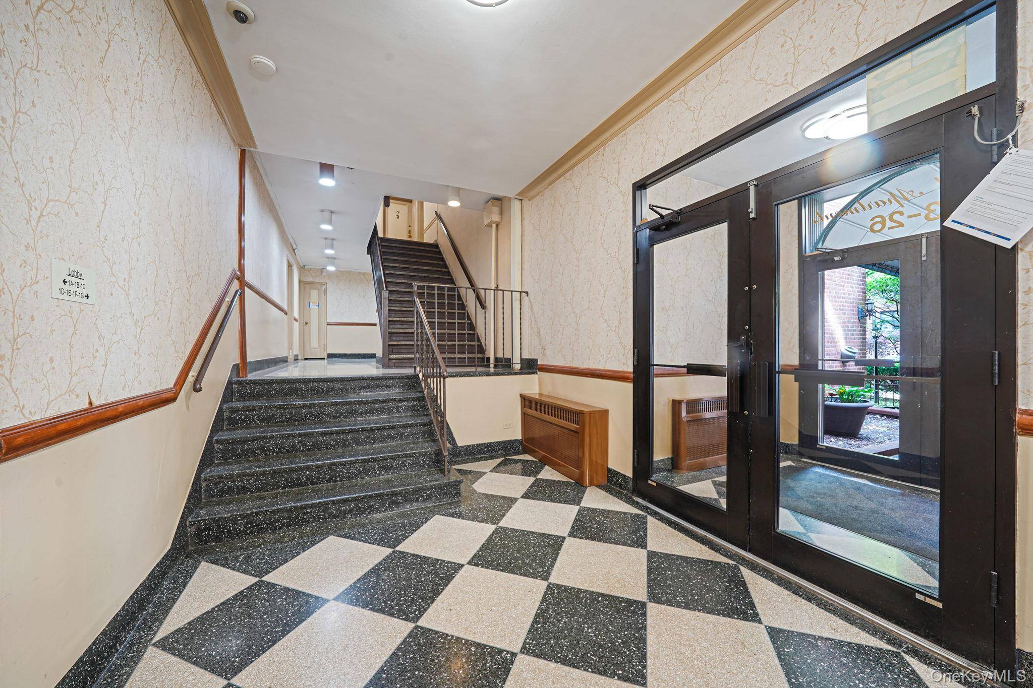 Forest Hills, NY 11375,103-26 68th AVE #2E